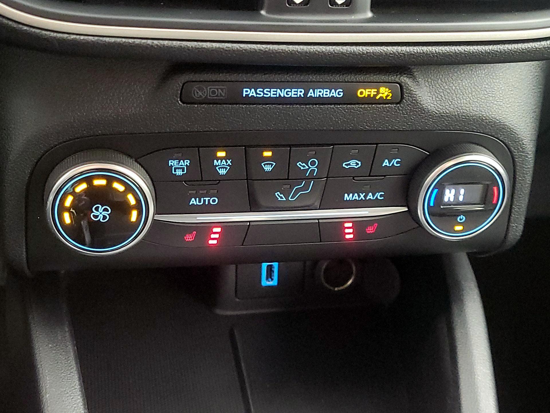 Thumbnail: 2020 Ford Escape - 16