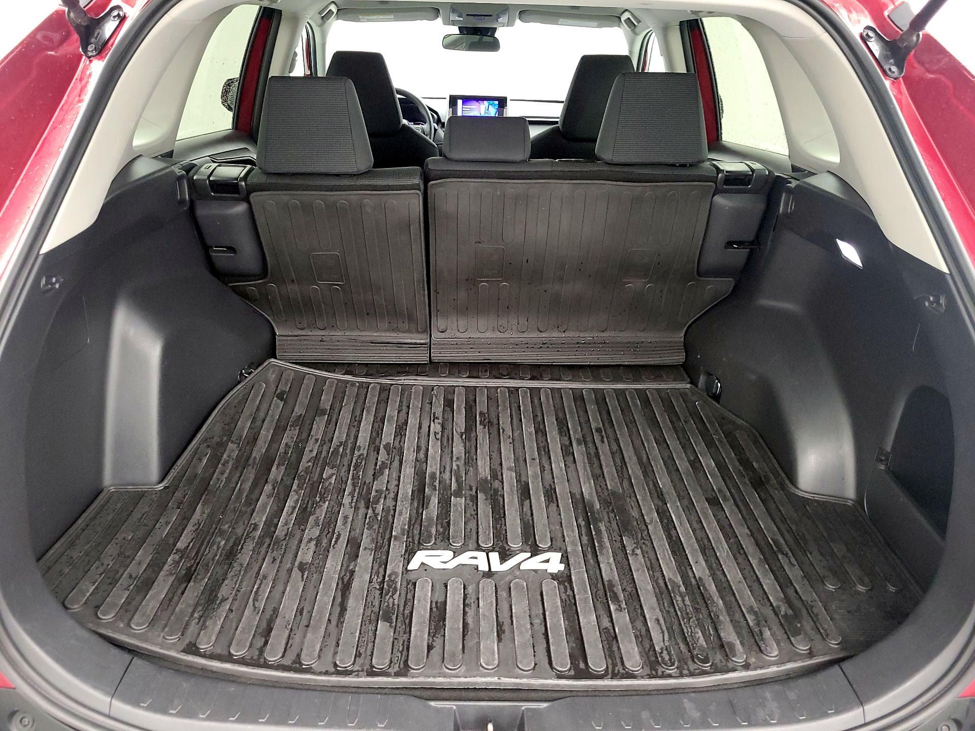 Thumbnail: 2024 Toyota RAV4 - 20