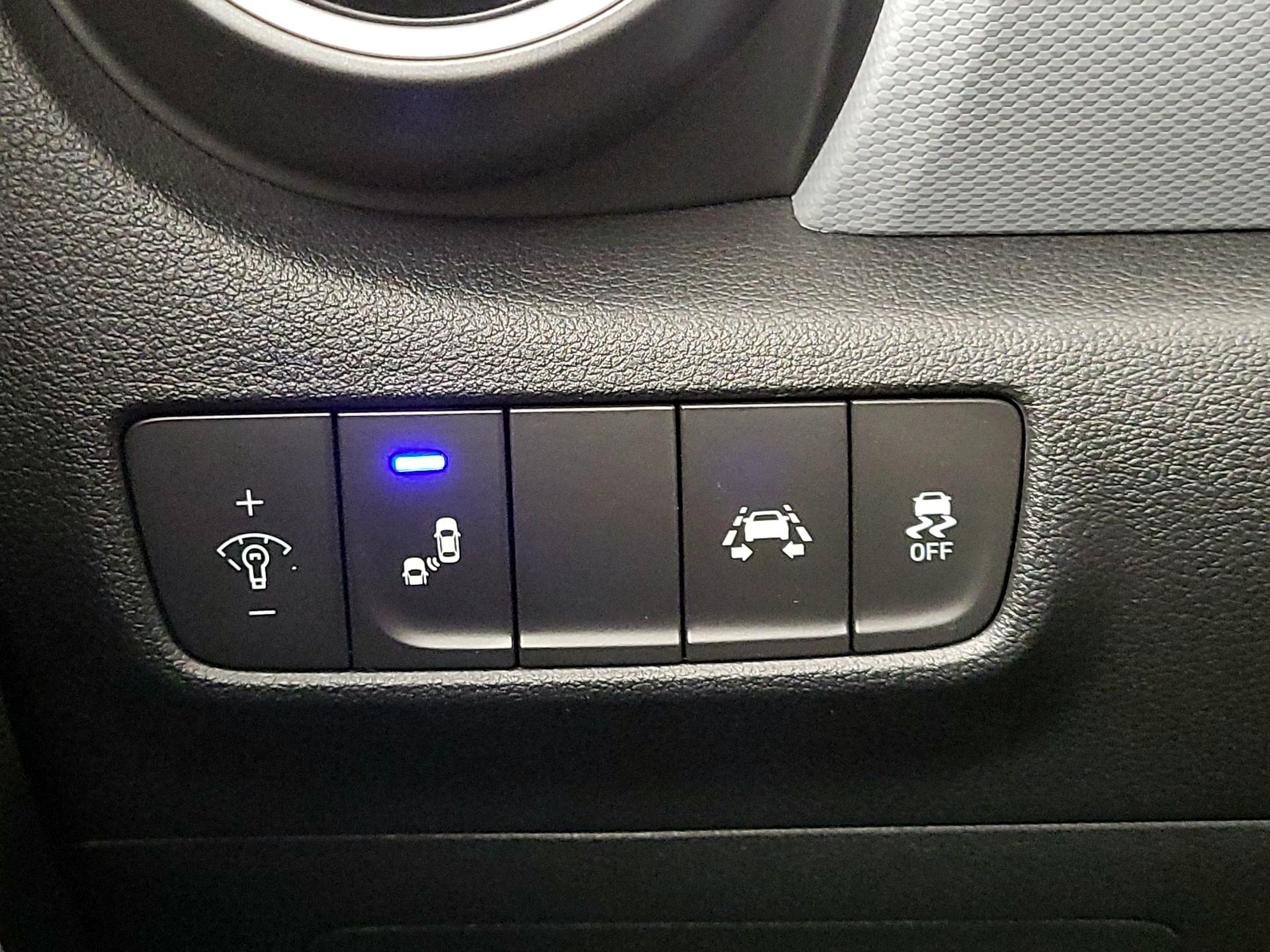 Thumbnail: 2020 Hyundai Kona - 13