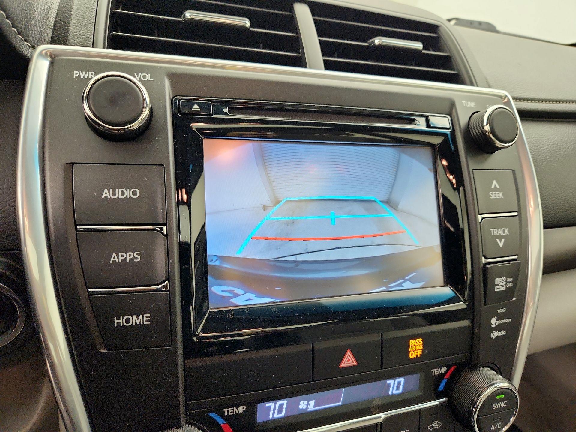 Thumbnail: 2015 Toyota Camry - 15