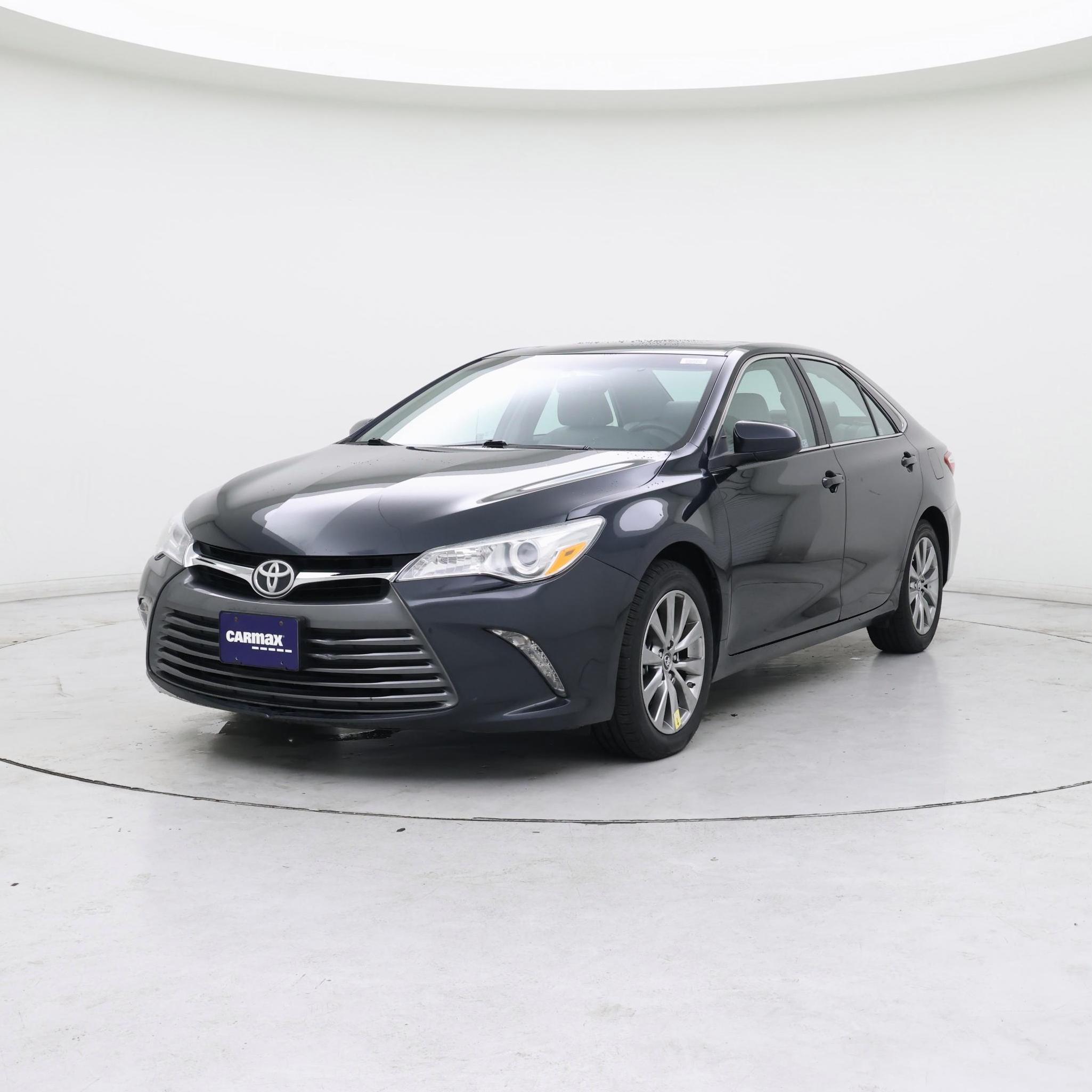 Thumbnail: 2015 Toyota Camry - 4