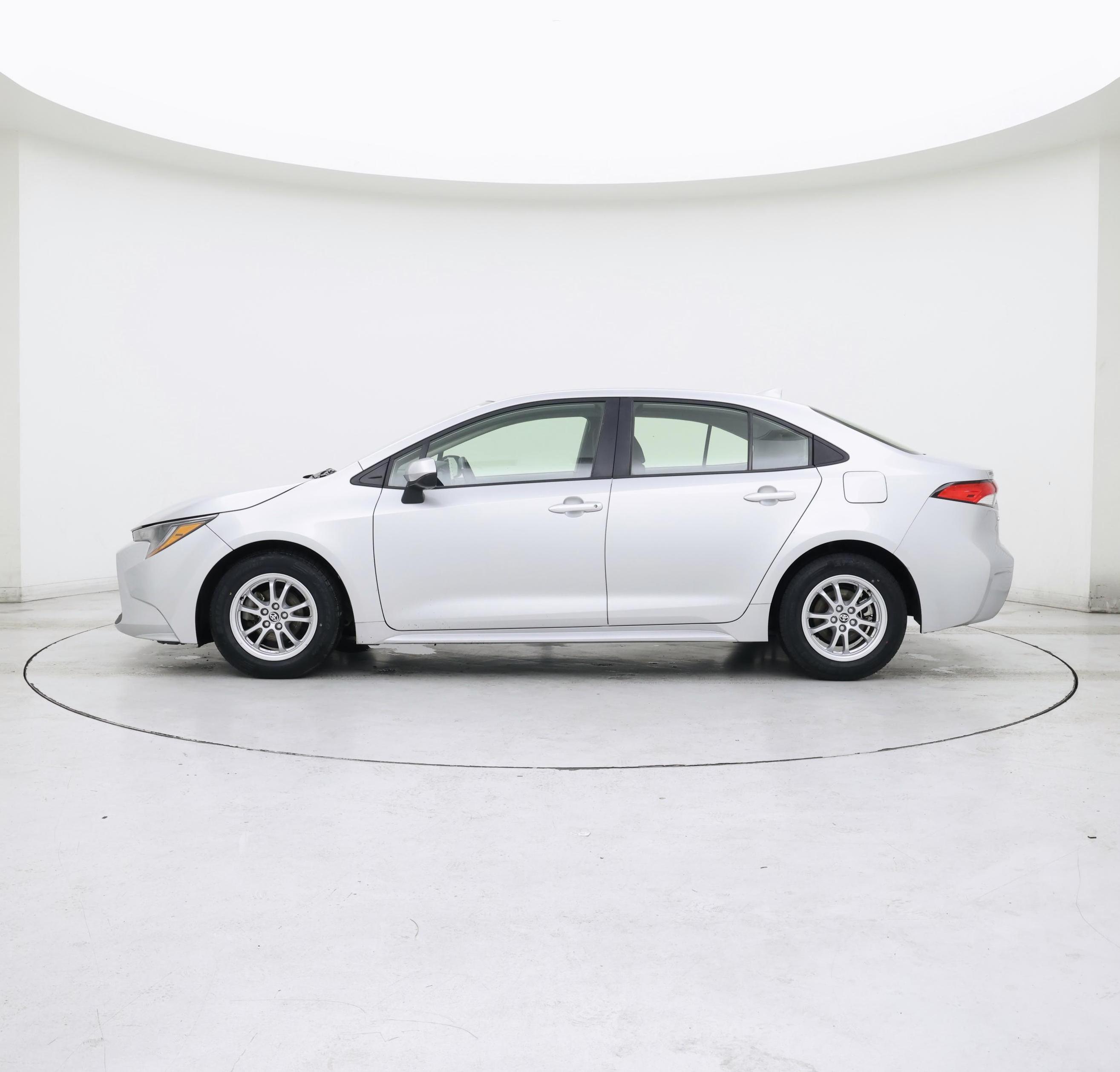 Thumbnail: 2022 Toyota Corolla - 3