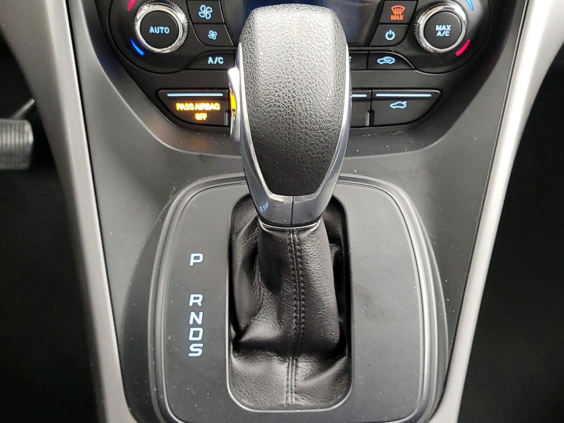 Thumbnail: 2015 Ford Escape - 18