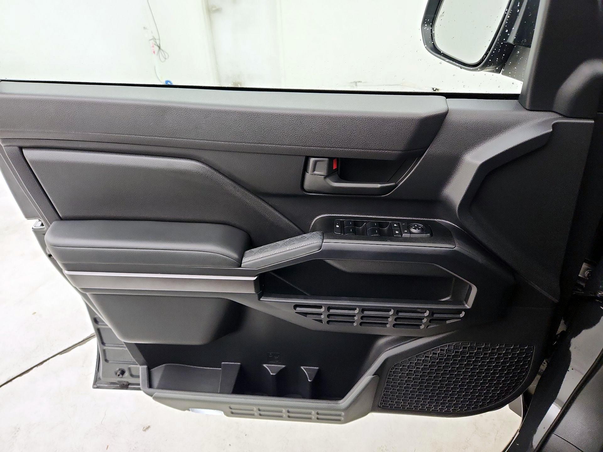 Thumbnail: 2025 Toyota 4Runner - 12