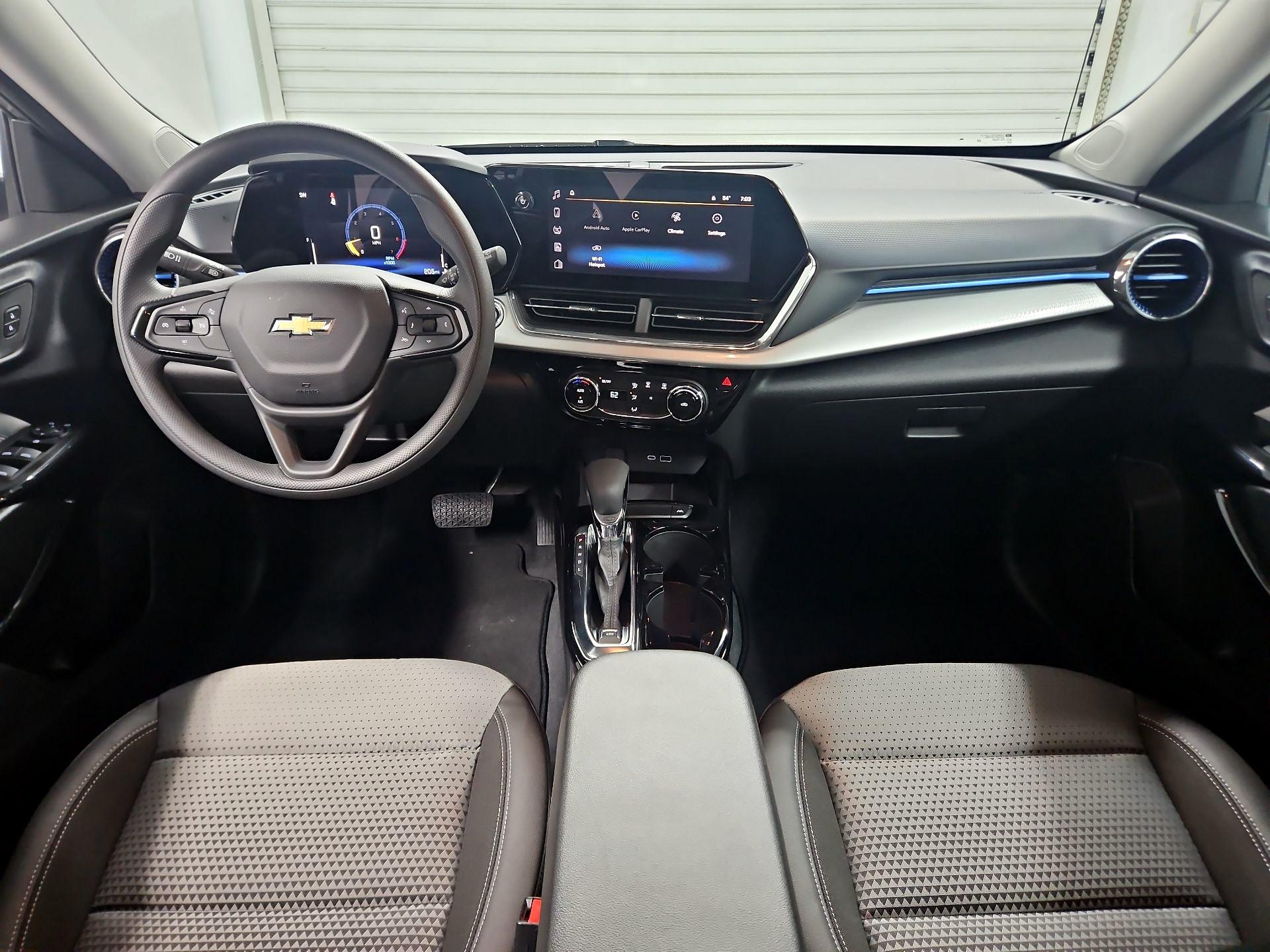 Thumbnail: 2026 Chevrolet Trax - 9