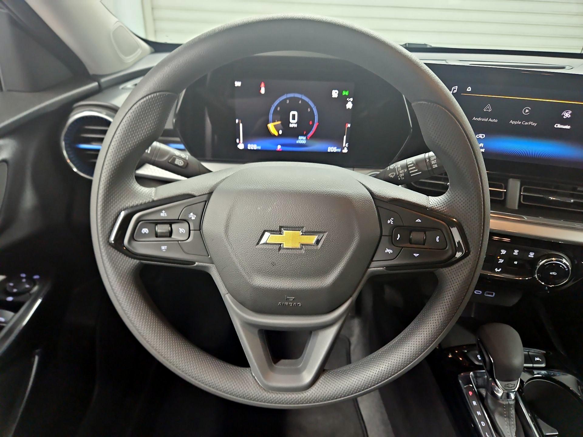 Thumbnail: 2026 Chevrolet Trax - 10