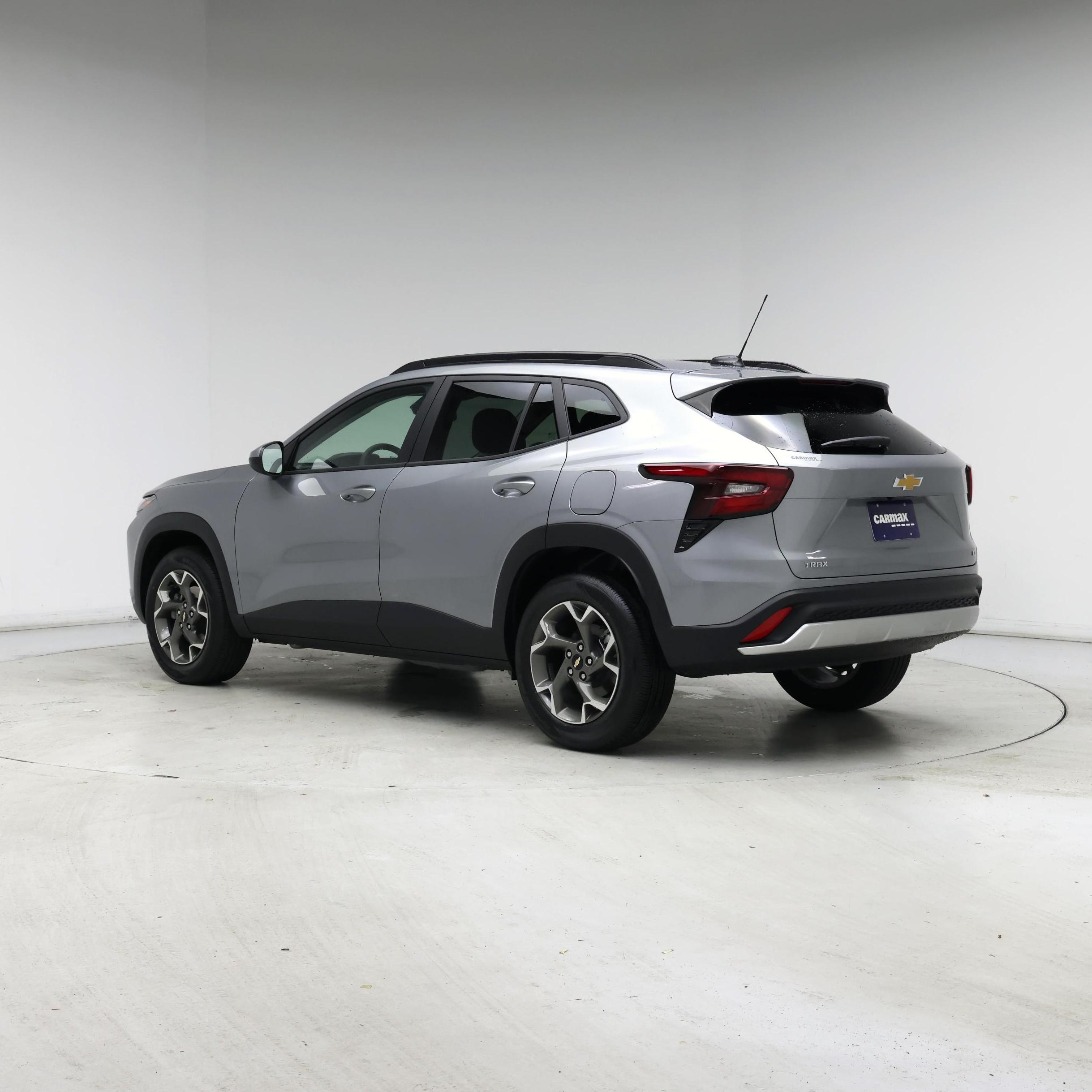 Thumbnail: 2026 Chevrolet Trax - 2