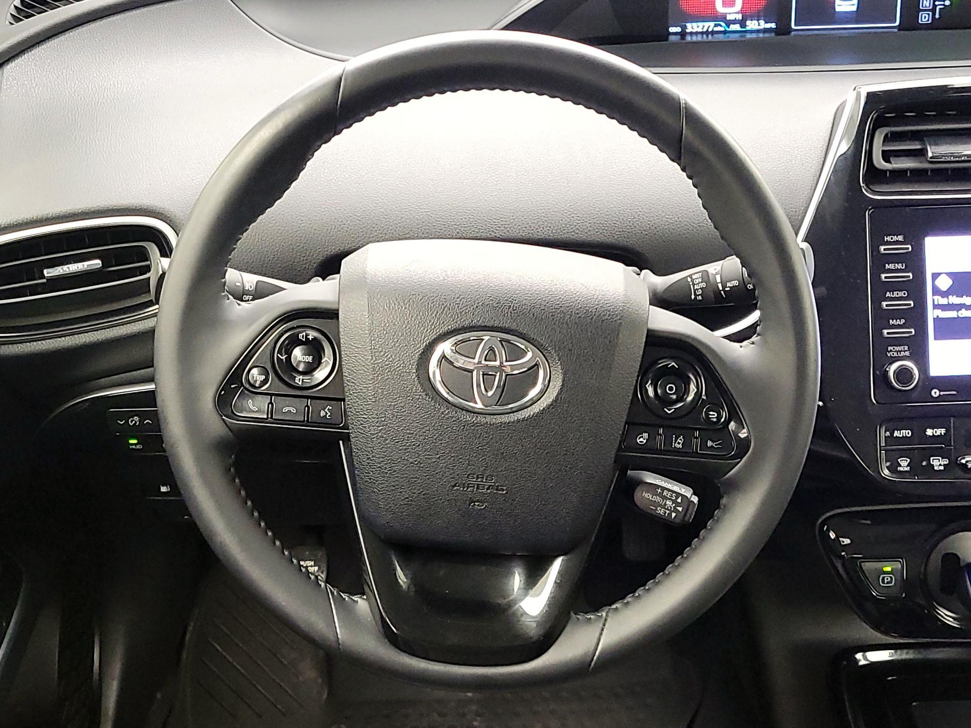 Thumbnail: 2022 Toyota Prius - 10