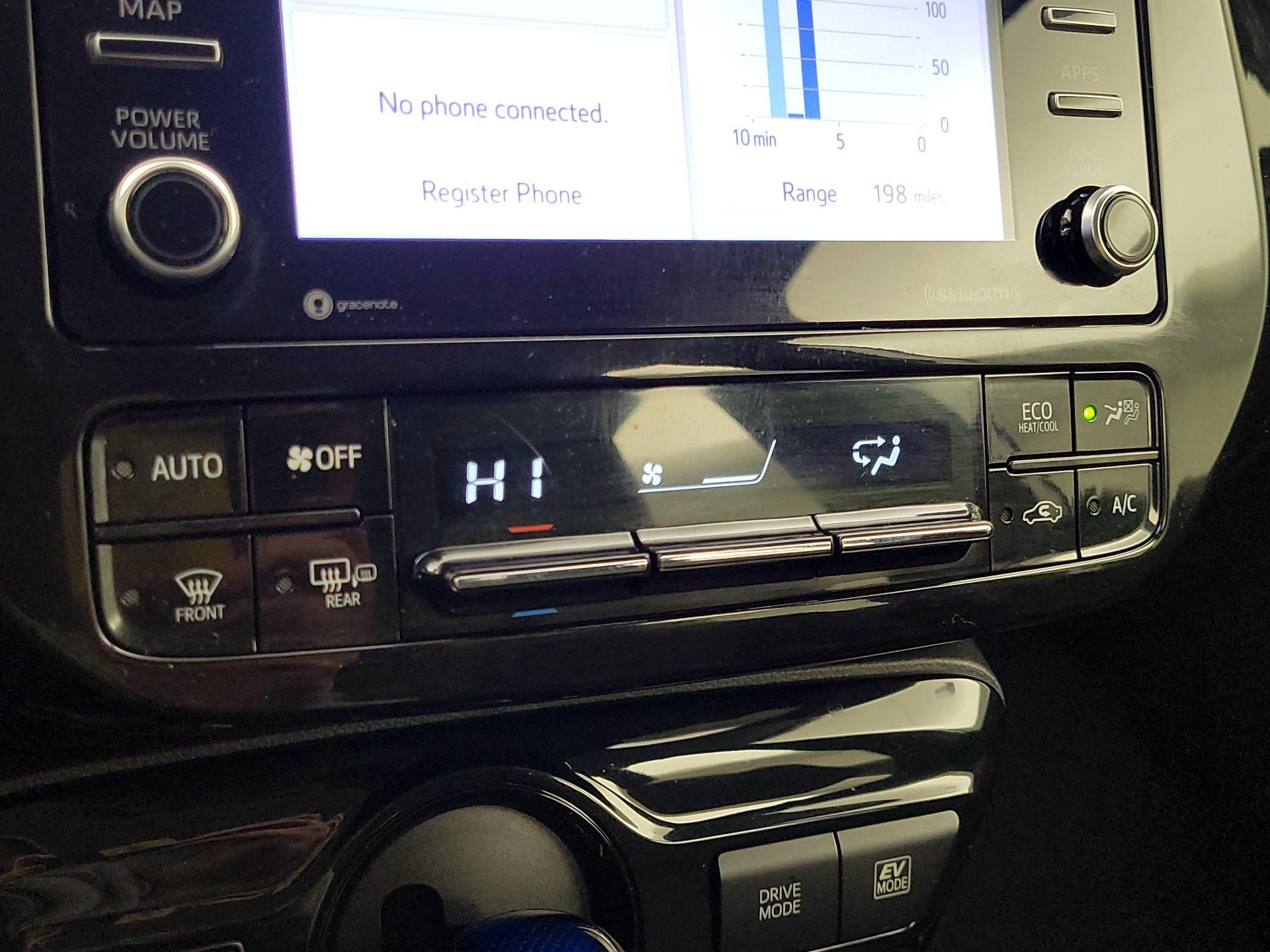 Thumbnail: 2022 Toyota Prius - 16