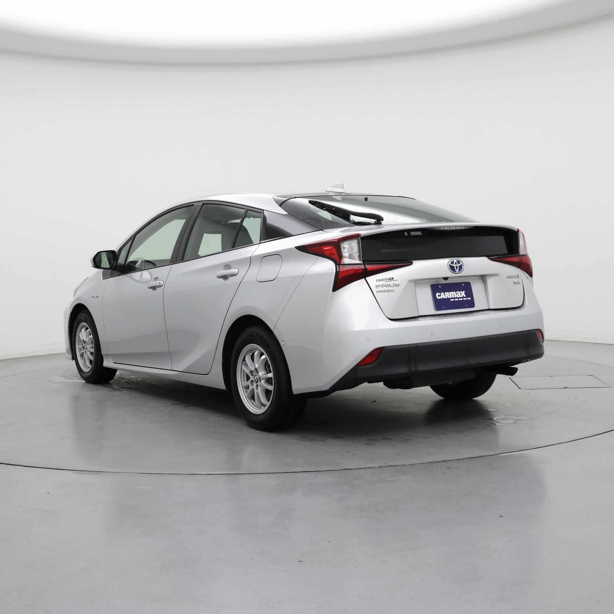 Thumbnail: 2022 Toyota Prius - 2