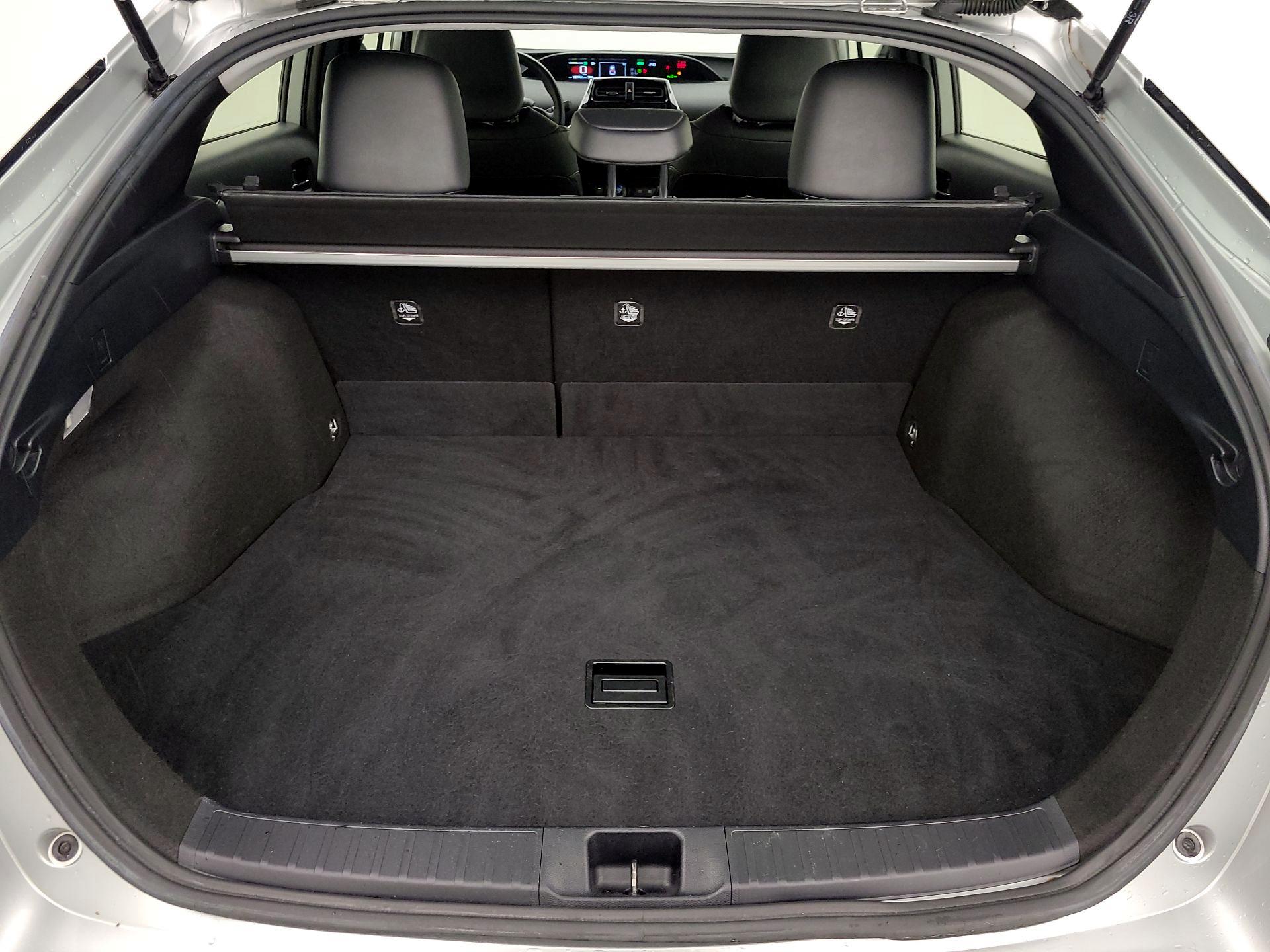 Thumbnail: 2022 Toyota Prius - 20