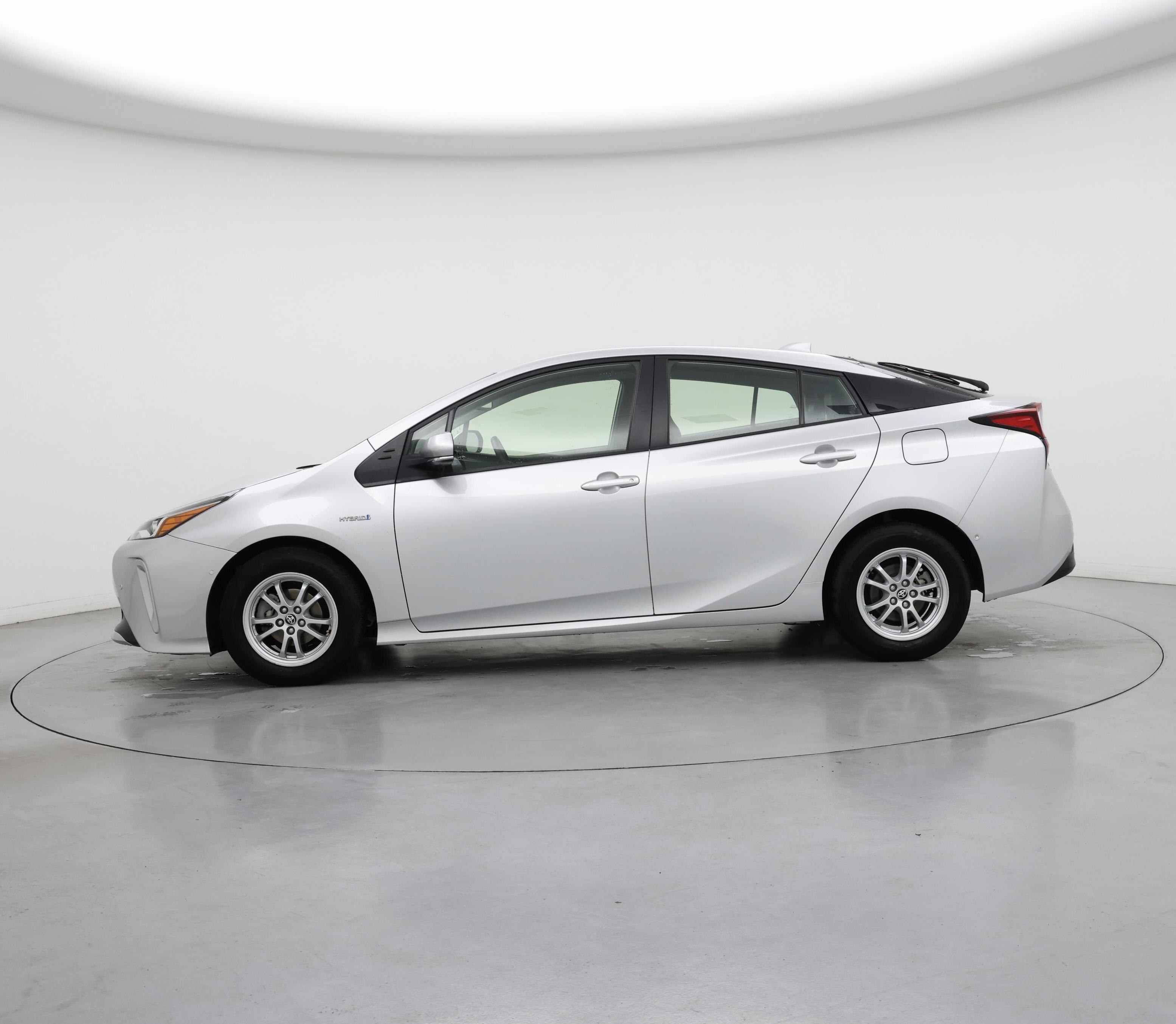 Thumbnail: 2022 Toyota Prius - 3