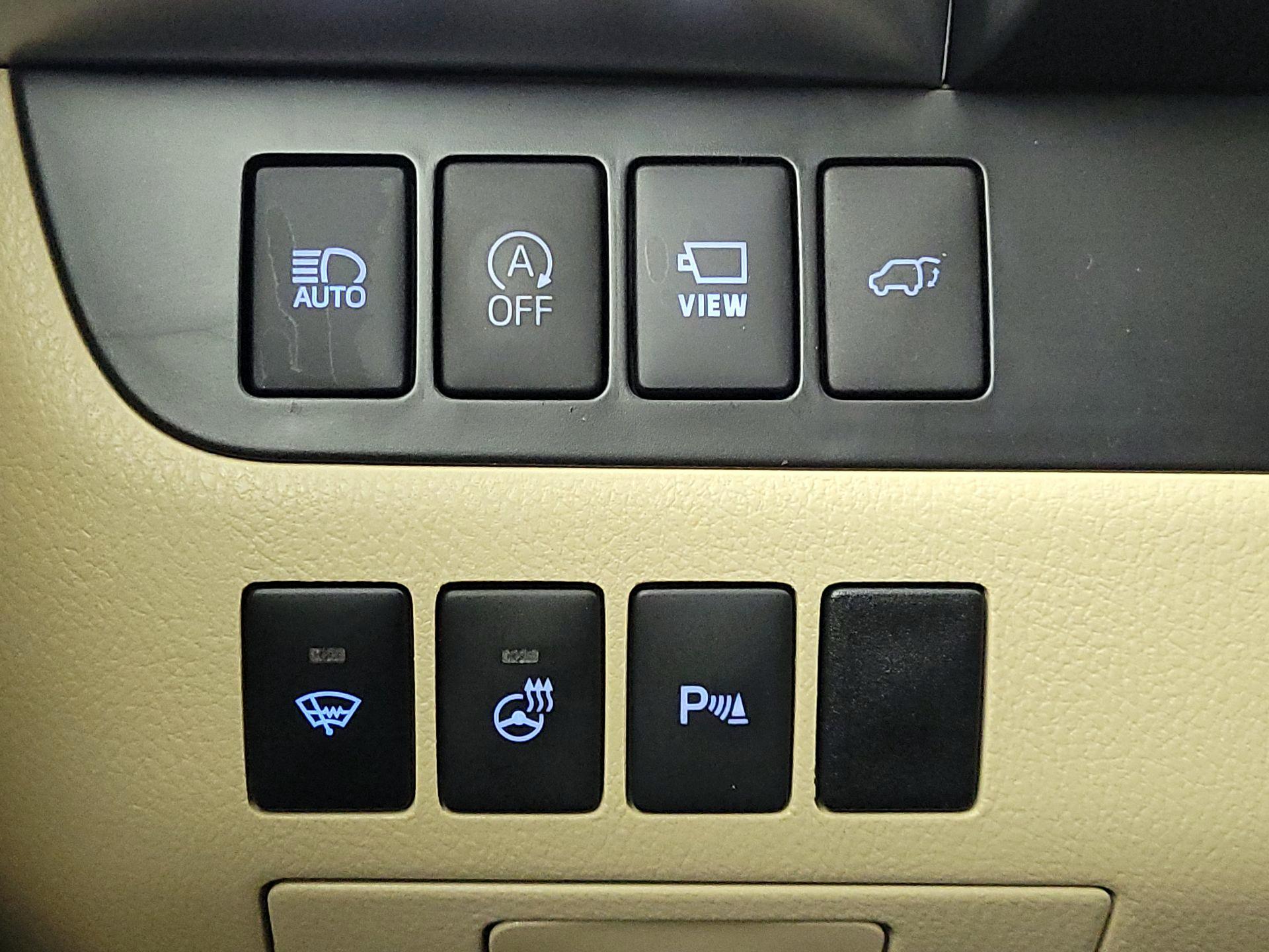 Thumbnail: 2018 Toyota Highlander - 13