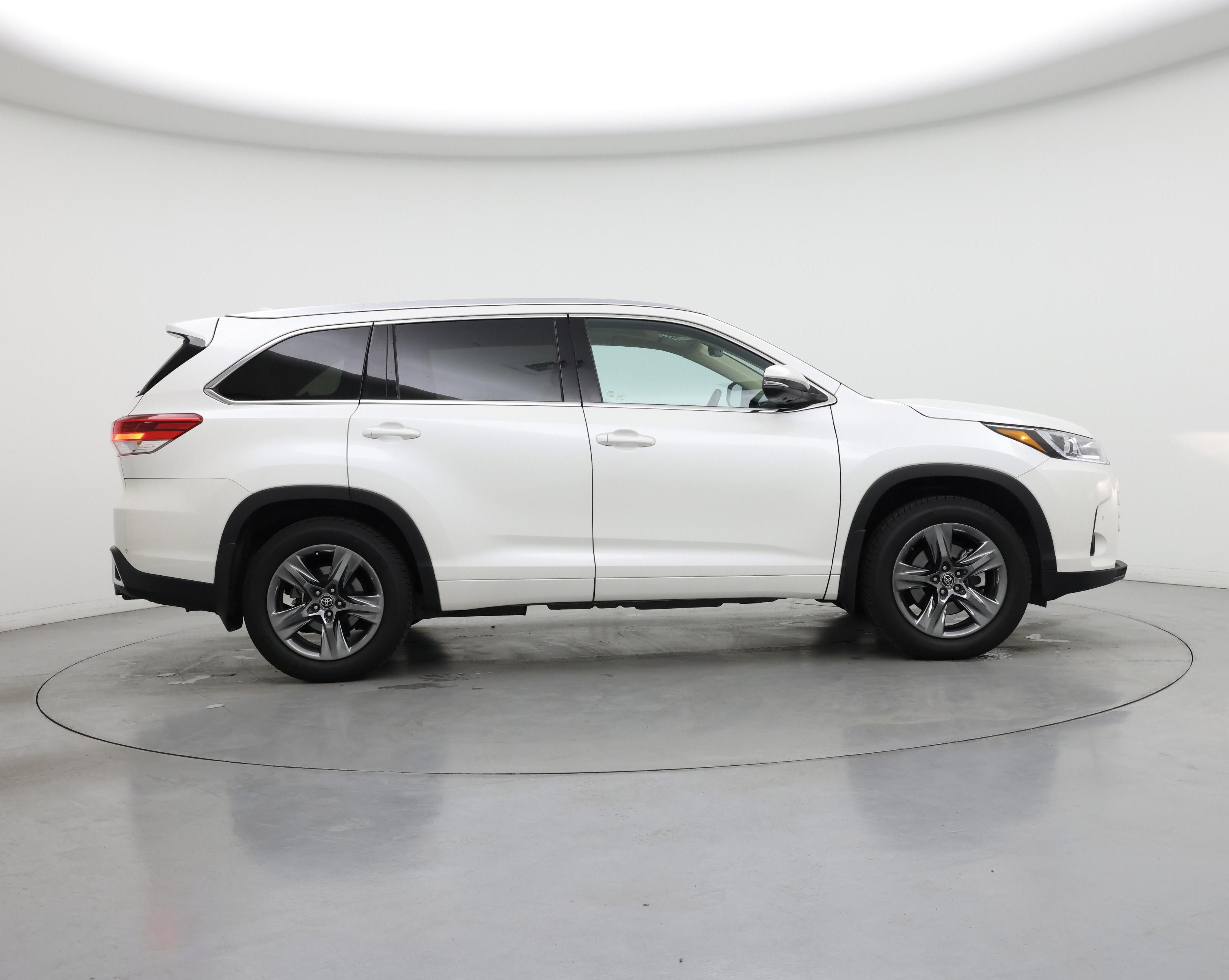 Thumbnail: 2018 Toyota Highlander - 7