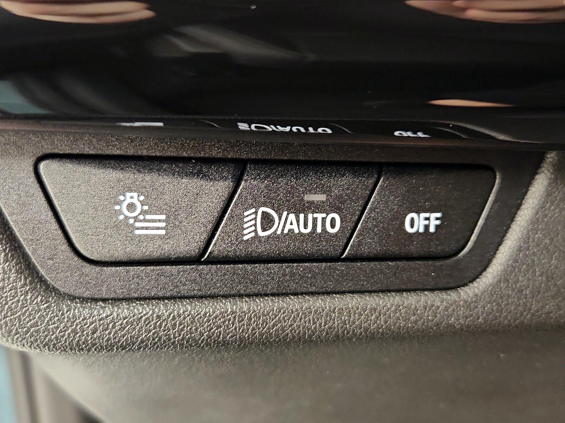 Thumbnail: 2023 BMW X1 - 13