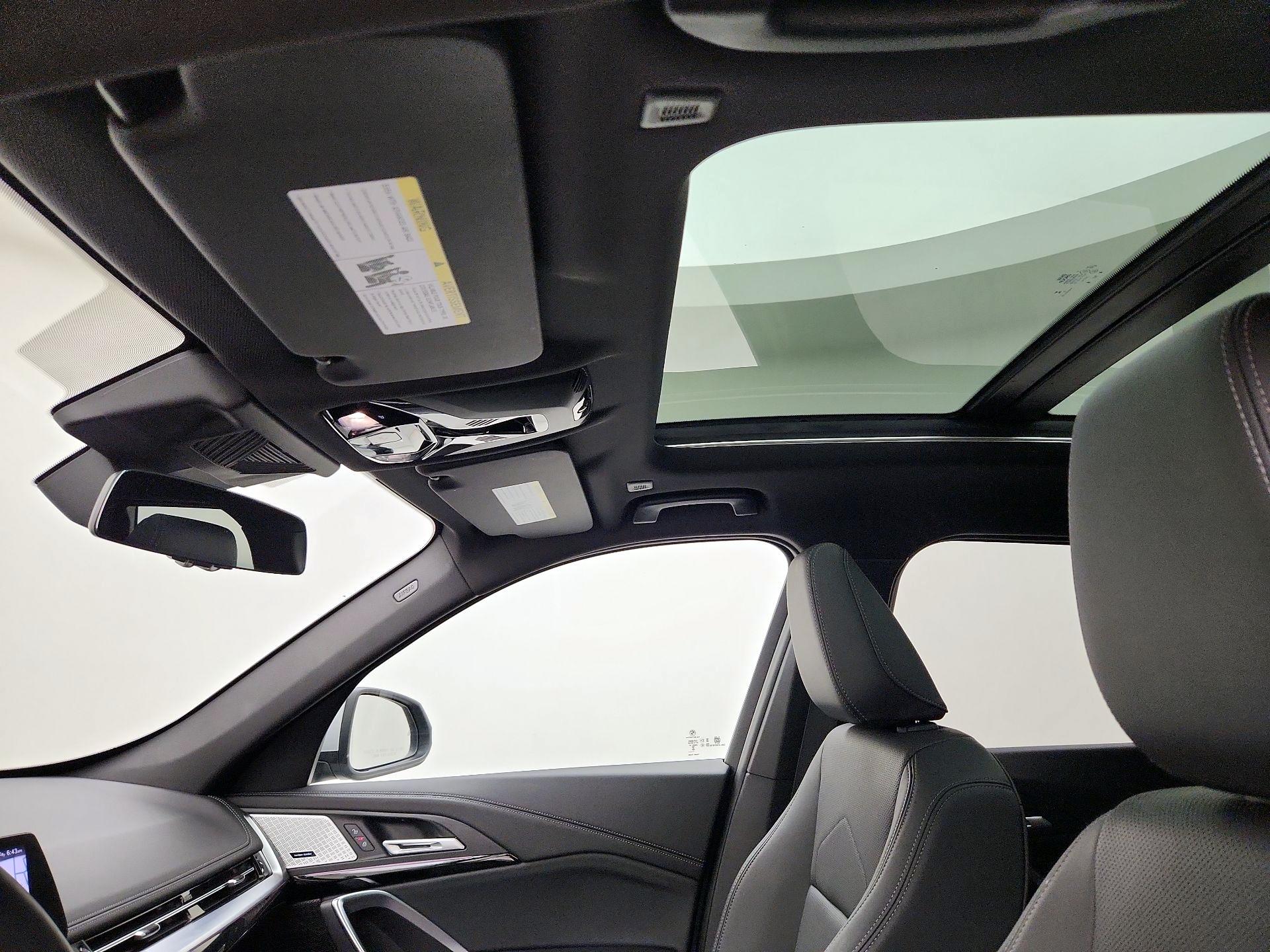 Thumbnail: 2023 BMW X1 - 20