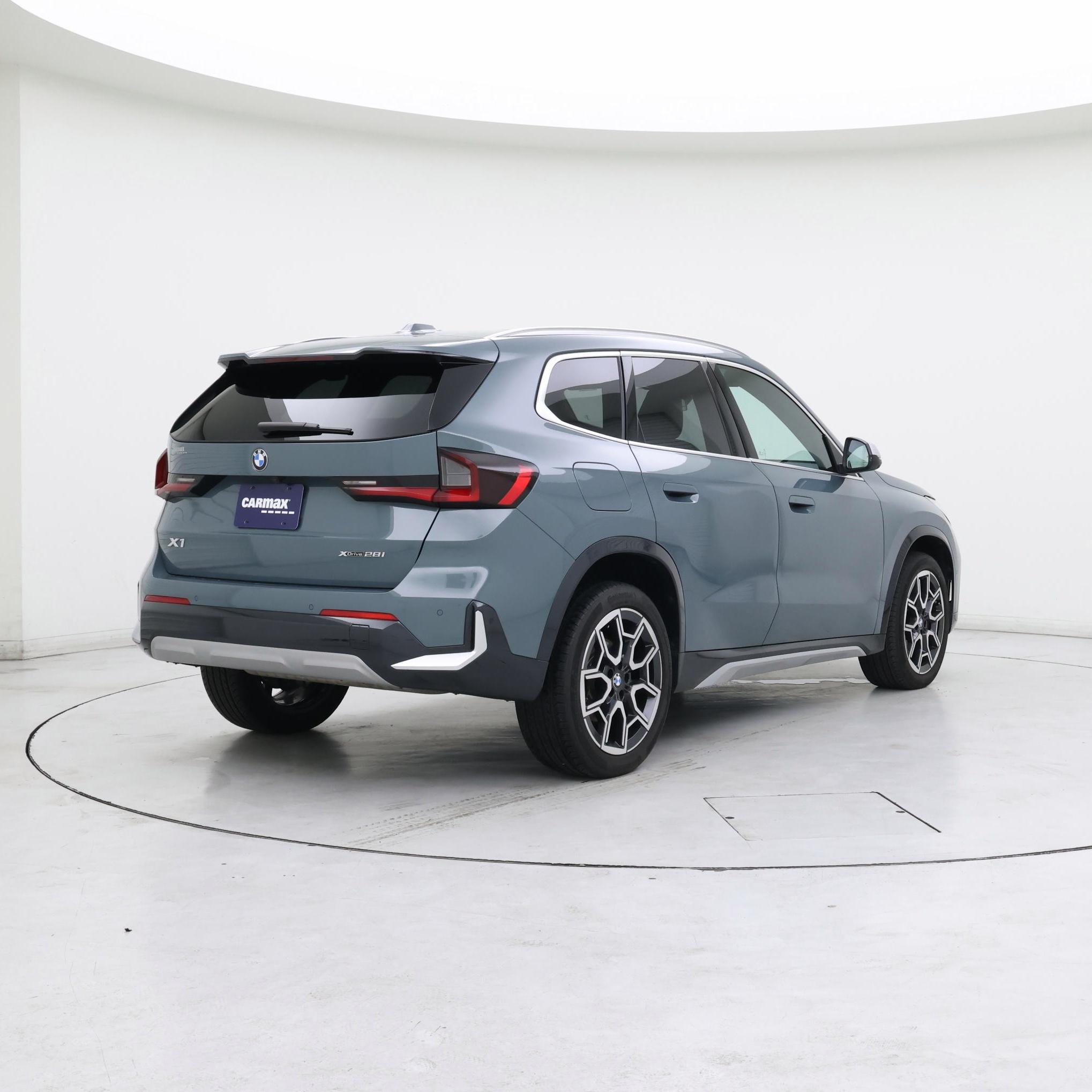 Thumbnail: 2023 BMW X1 - 8