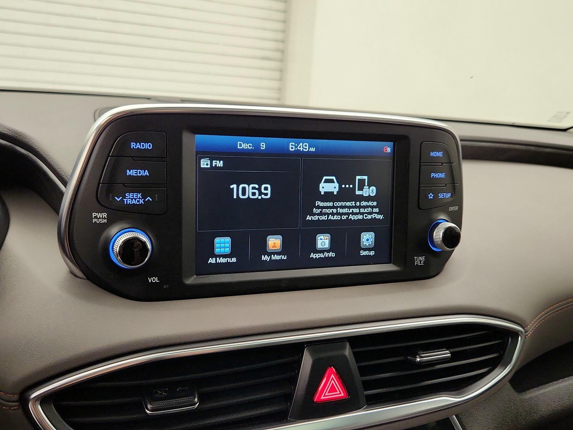 Thumbnail: 2020 Hyundai Santa Fe - 15