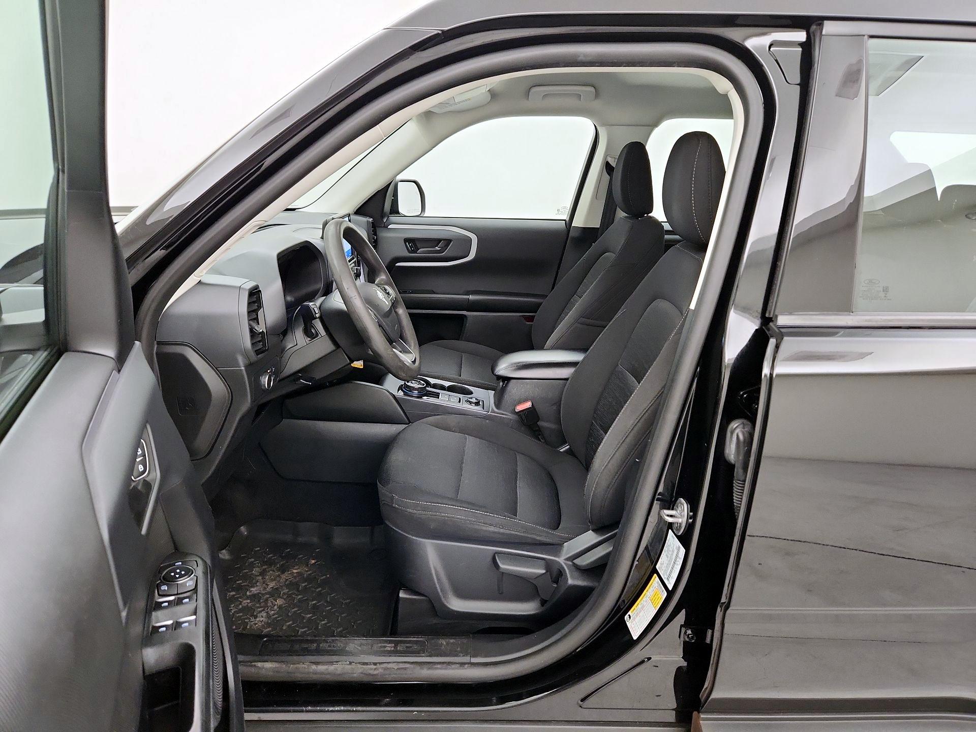 Thumbnail: 2022 Ford Bronco Sport - 11