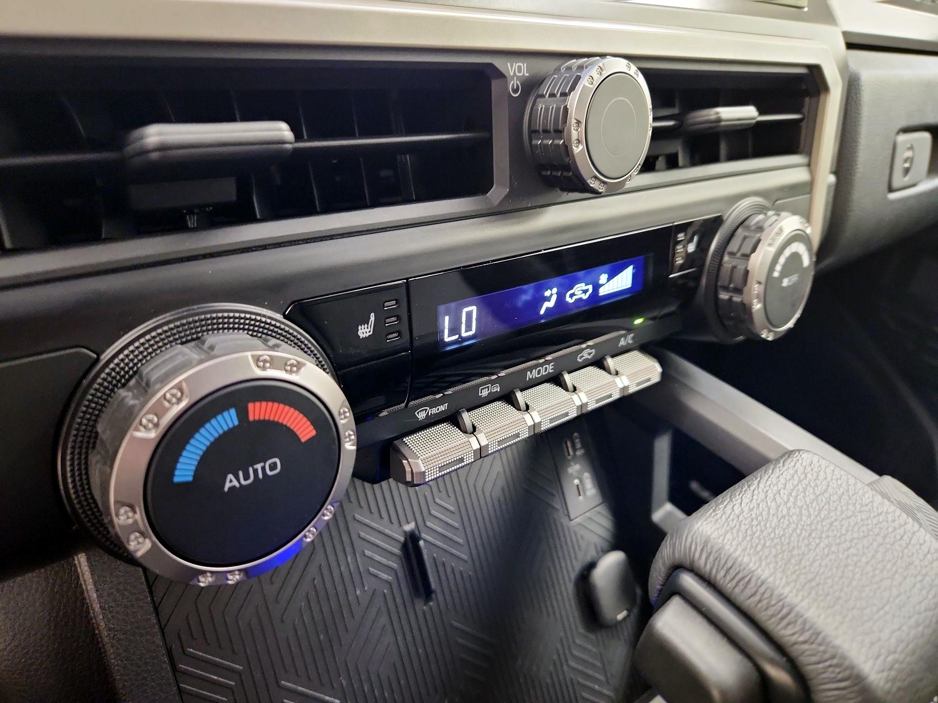 Thumbnail: 2024 Toyota Tacoma - 16