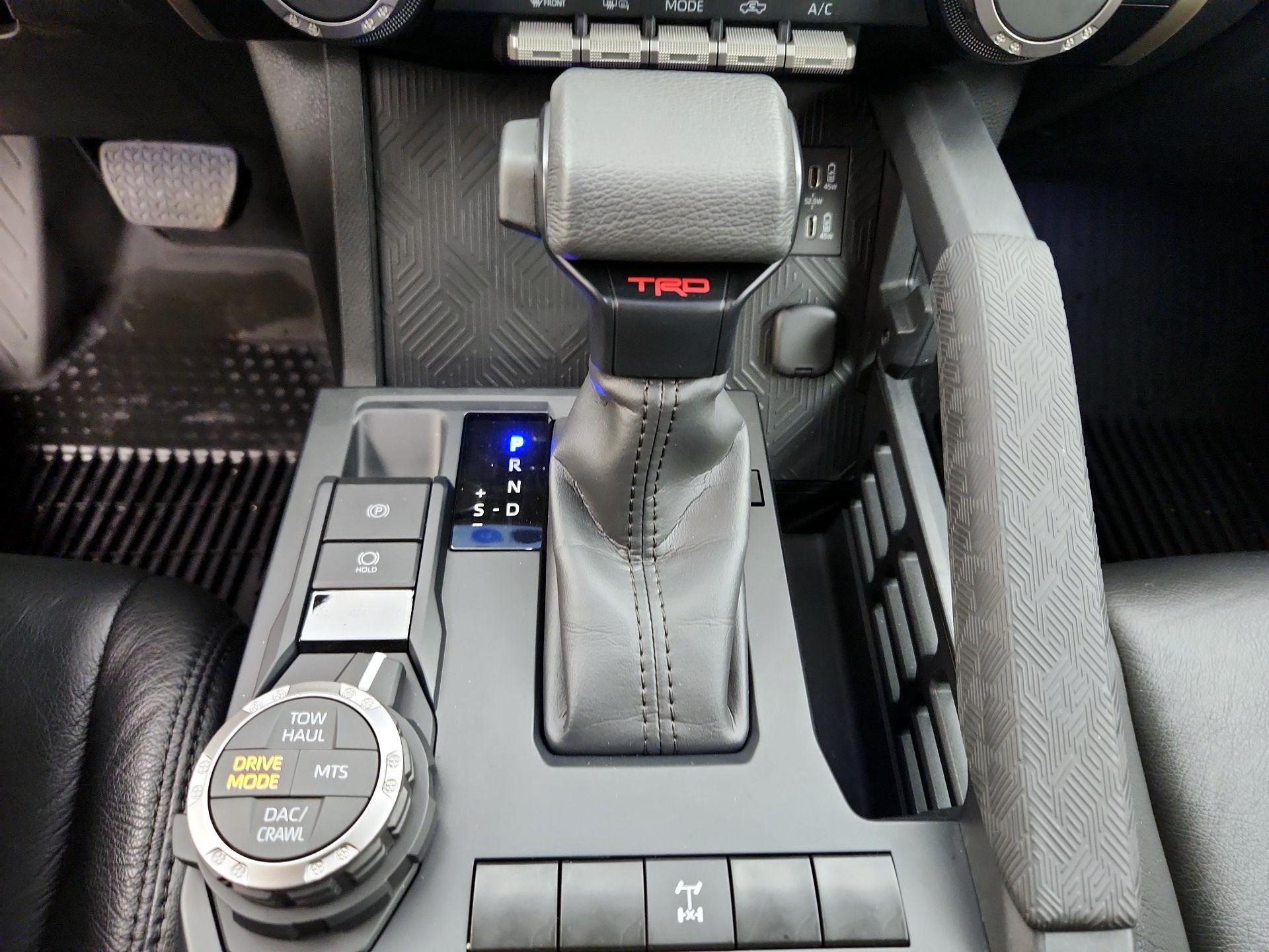 Thumbnail: 2024 Toyota Tacoma - 17