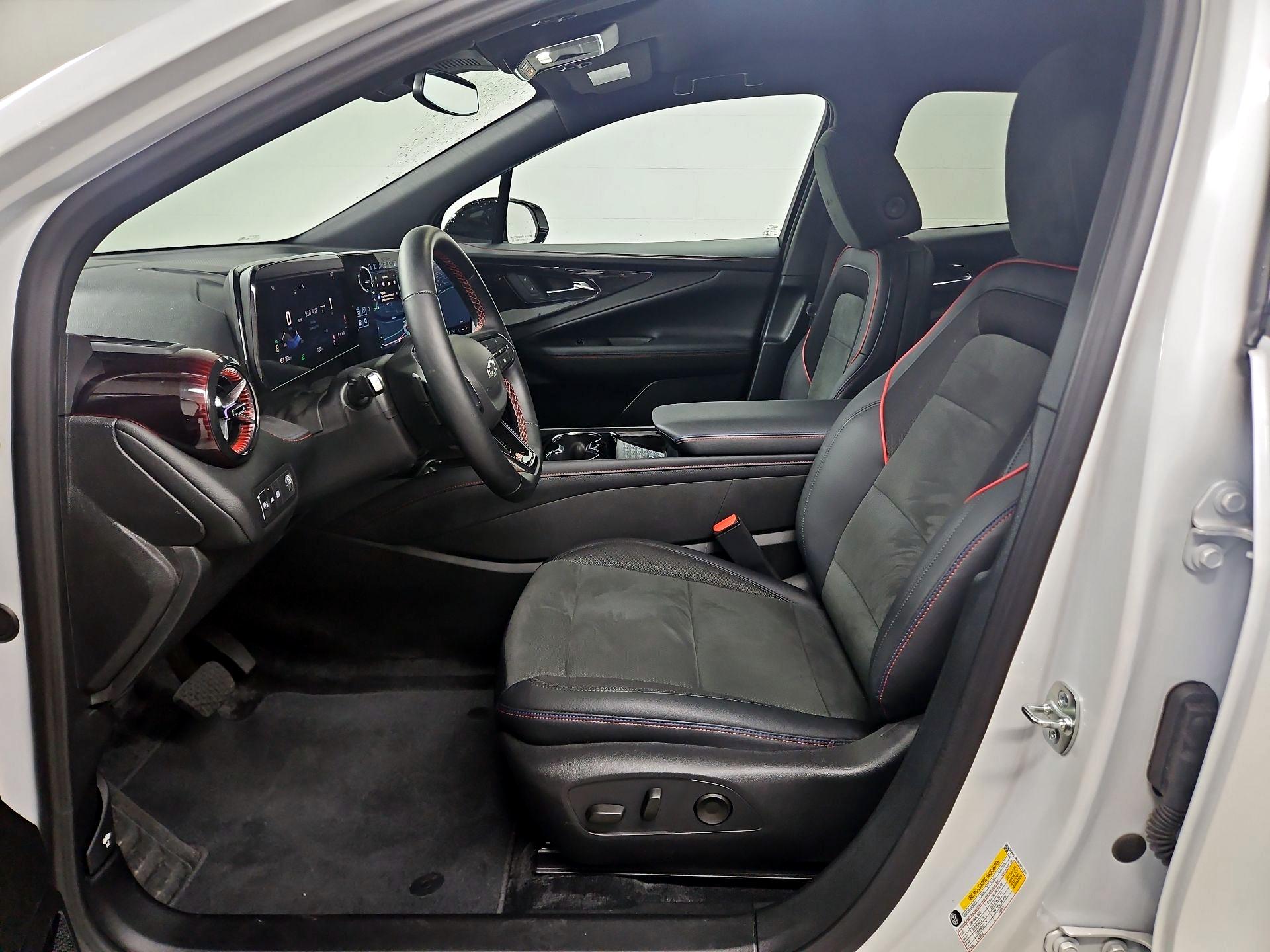 Thumbnail: 2025 Chevrolet Blazer EV - 11