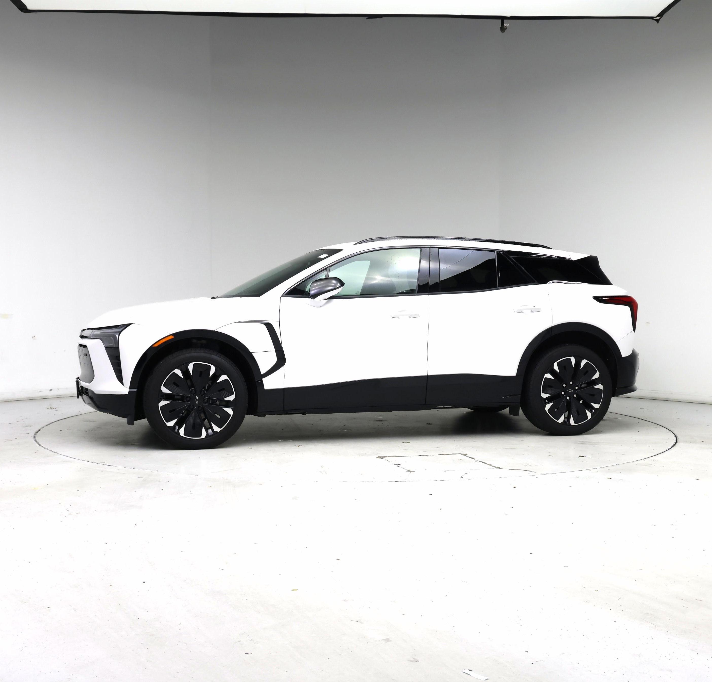 Thumbnail: 2025 Chevrolet Blazer EV - 3