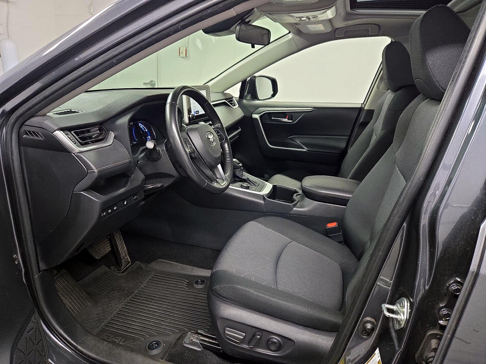 Thumbnail: 2024 Toyota RAV4 - 11