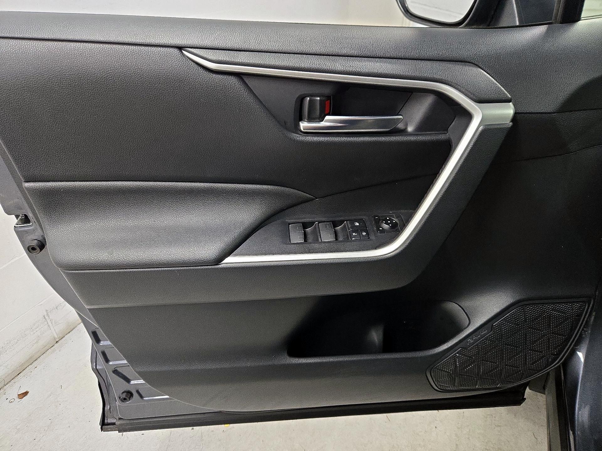 Thumbnail: 2024 Toyota RAV4 - 12