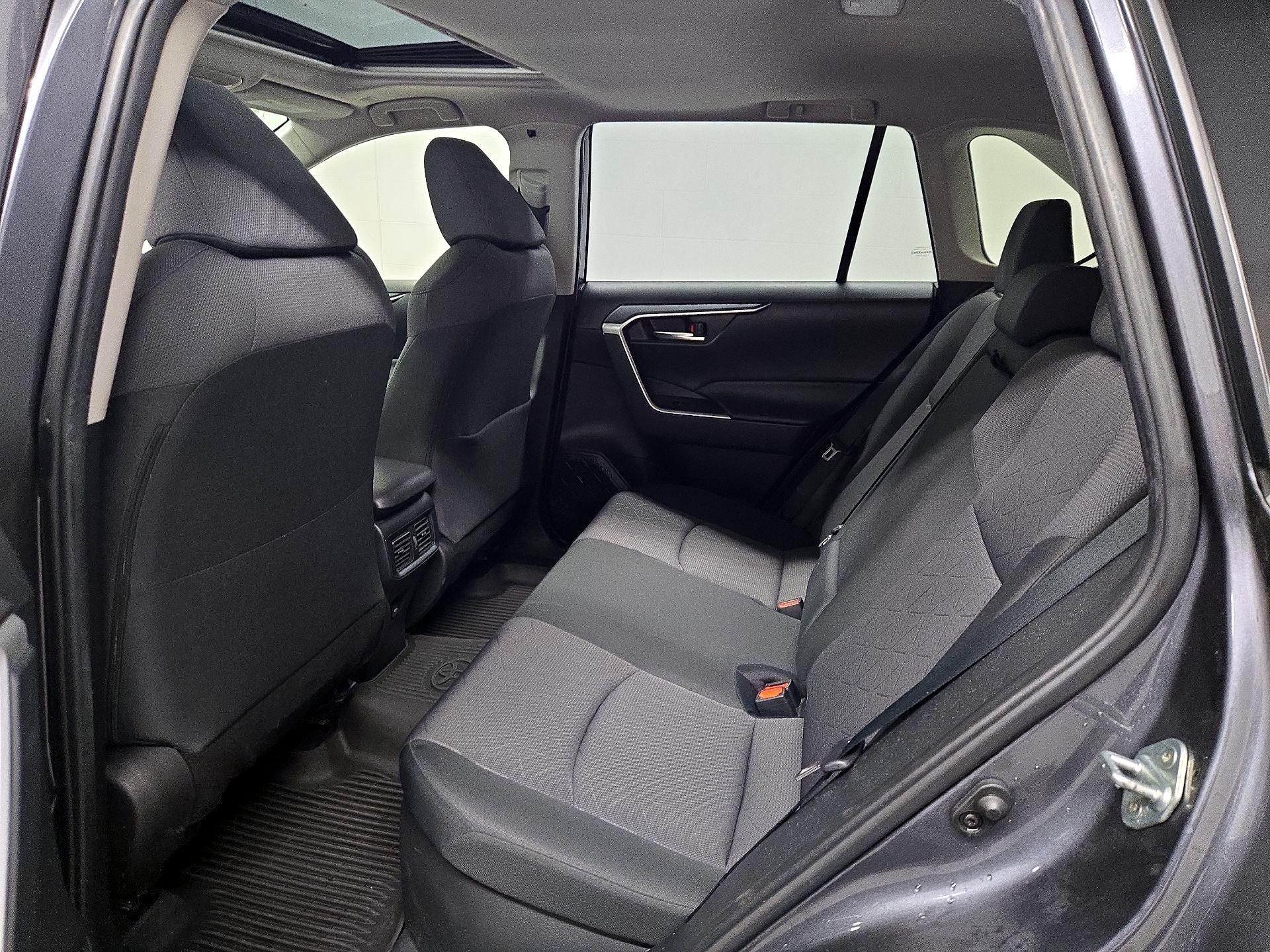 Thumbnail: 2024 Toyota RAV4 - 20