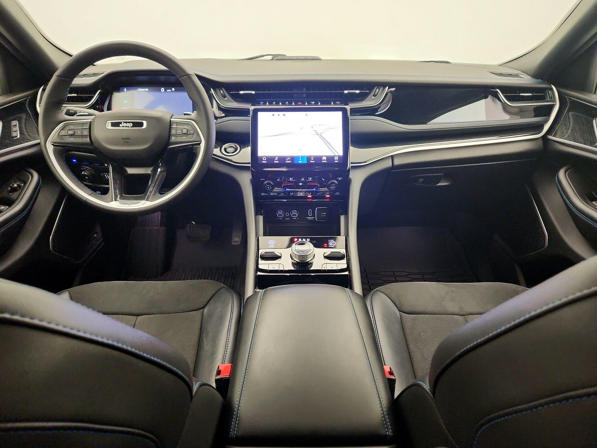 Thumbnail: 2023 Jeep Grand Cherokee - 9