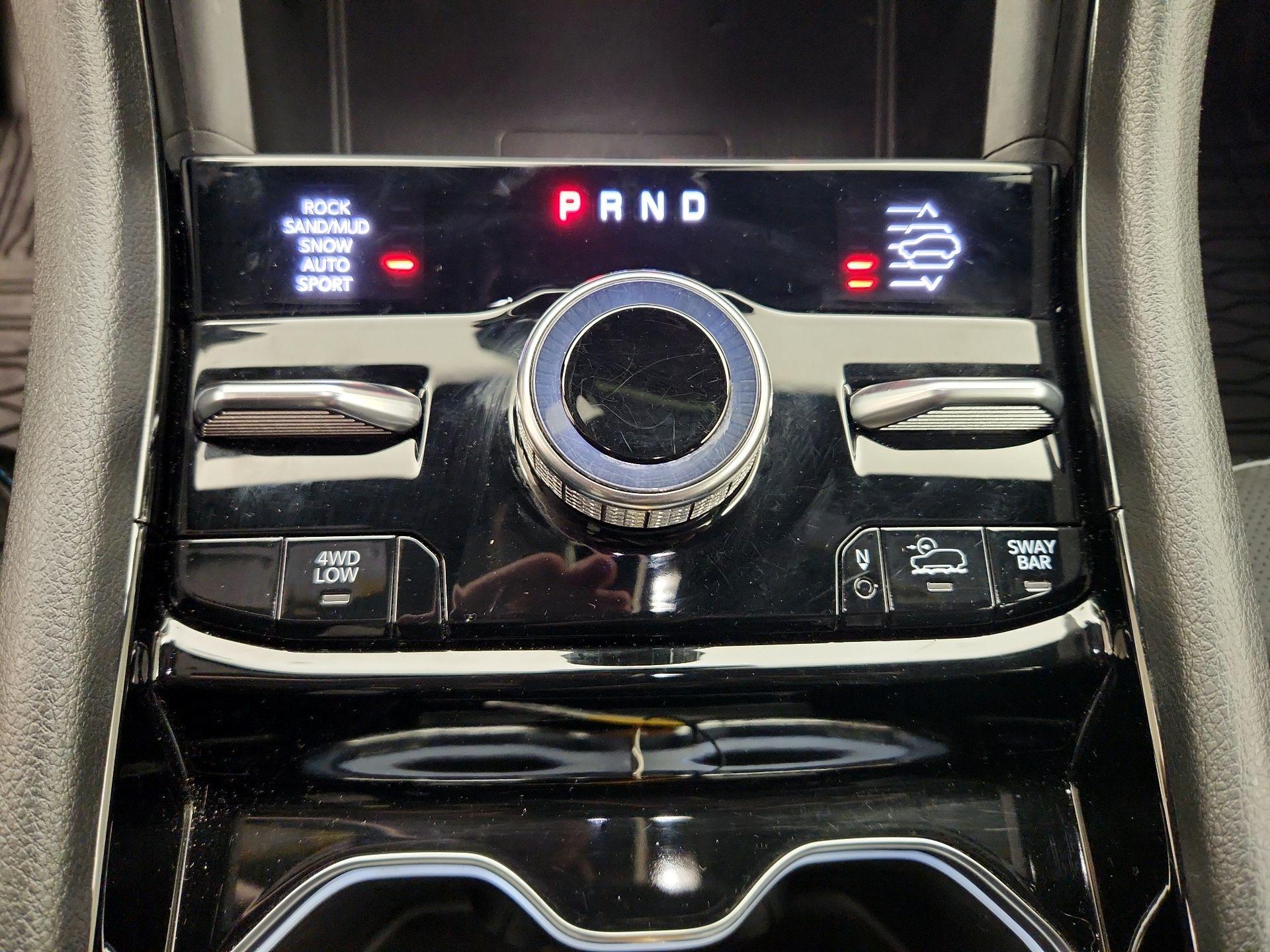 Thumbnail: 2023 Jeep Grand Cherokee - 18