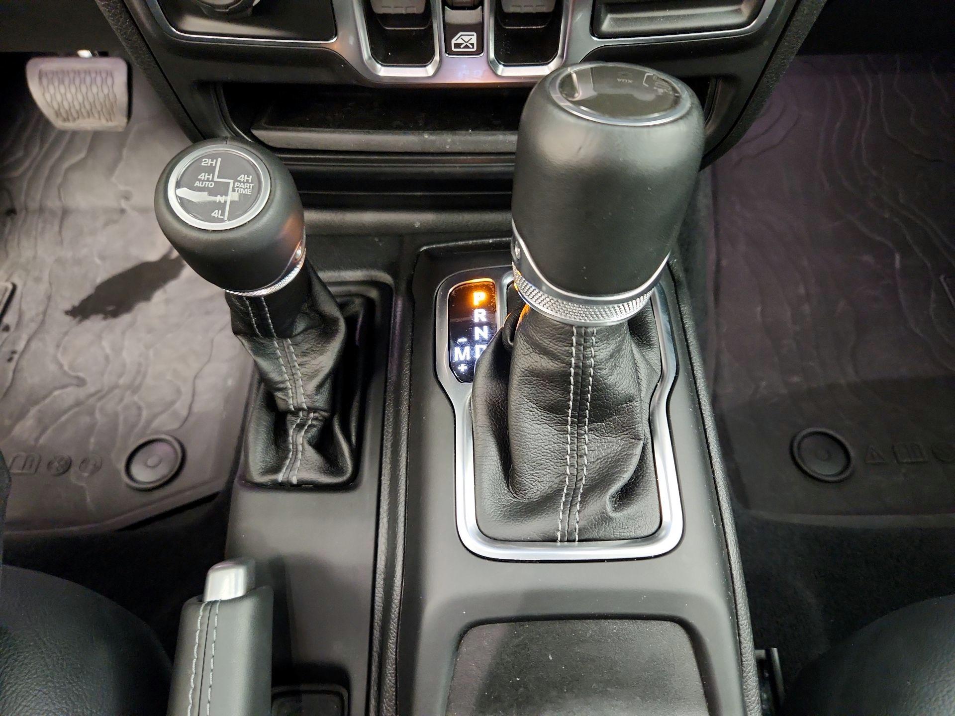 Thumbnail: 2024 Jeep Wrangler - 18