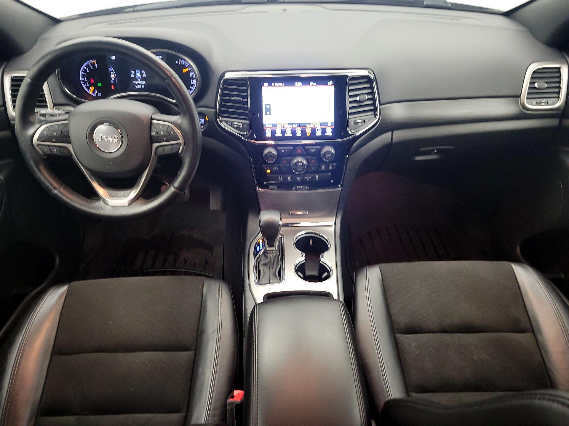 Thumbnail: 2020 Jeep Grand Cherokee - 9