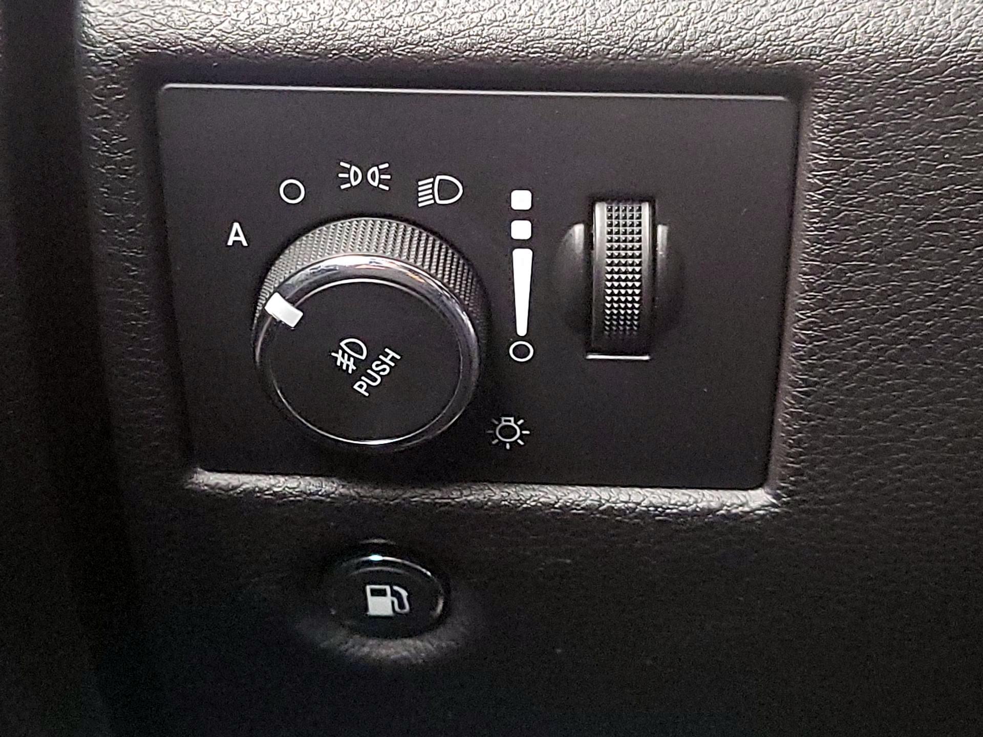 Thumbnail: 2020 Jeep Grand Cherokee - 13