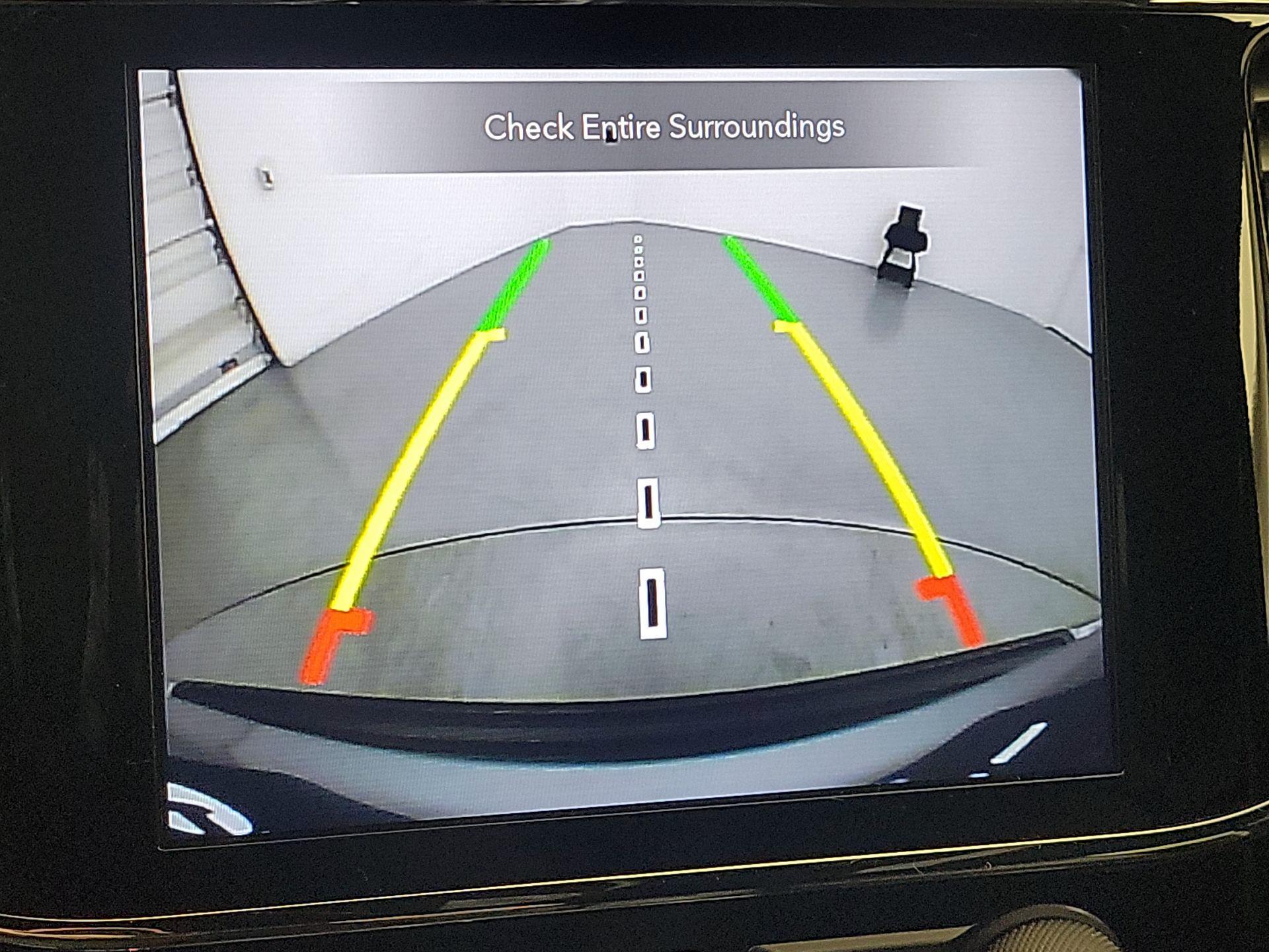 Thumbnail: 2020 Jeep Grand Cherokee - 15