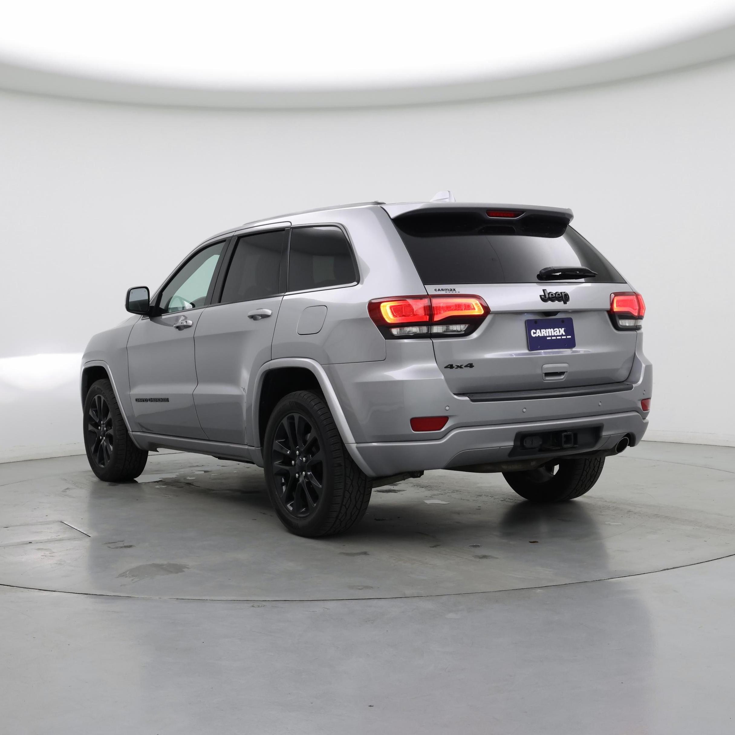 Thumbnail: 2020 Jeep Grand Cherokee - 2