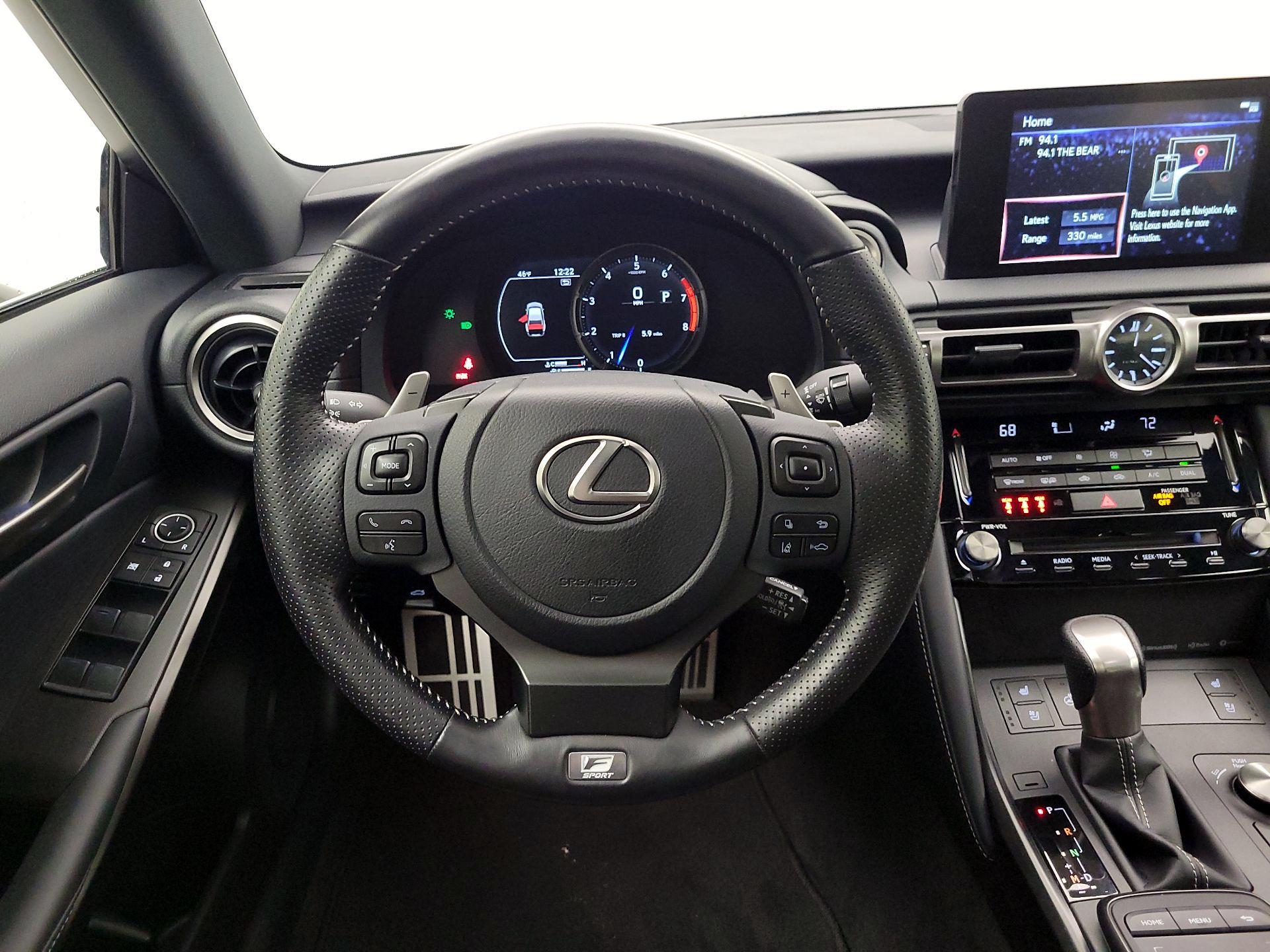 Thumbnail: 2022 Lexus IS - 10