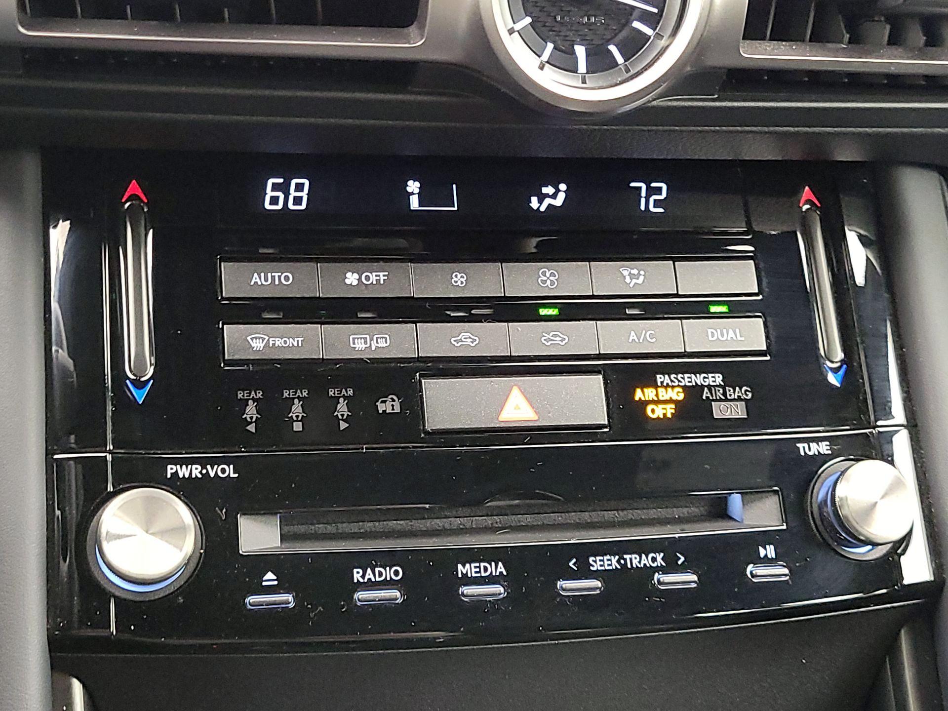 Thumbnail: 2022 Lexus IS - 16