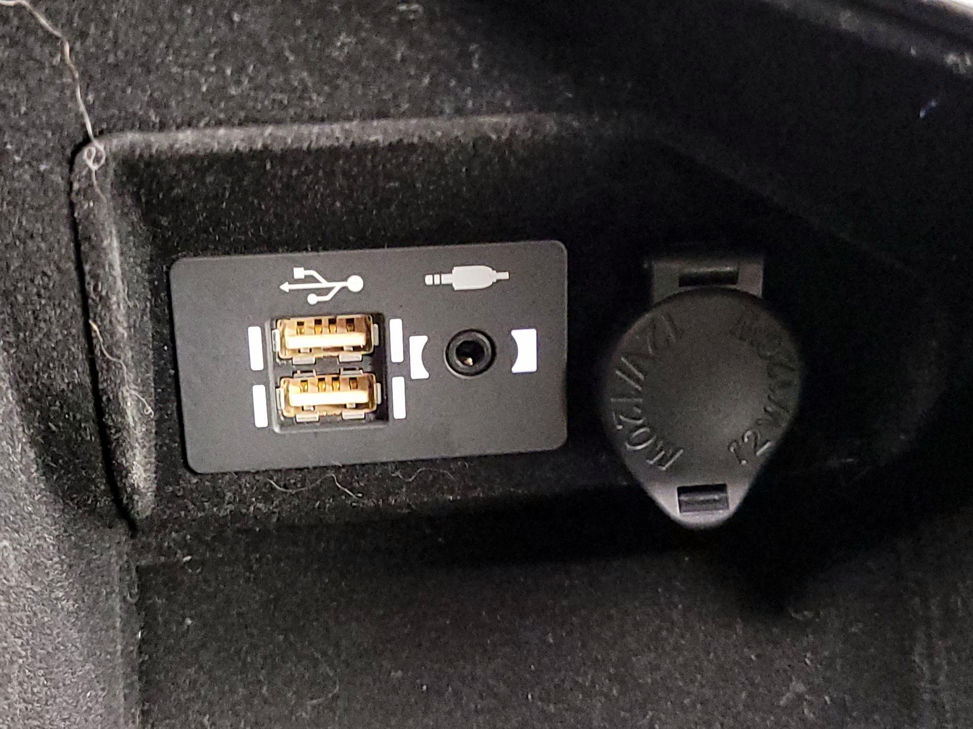 Thumbnail: 2022 Lexus IS - 18