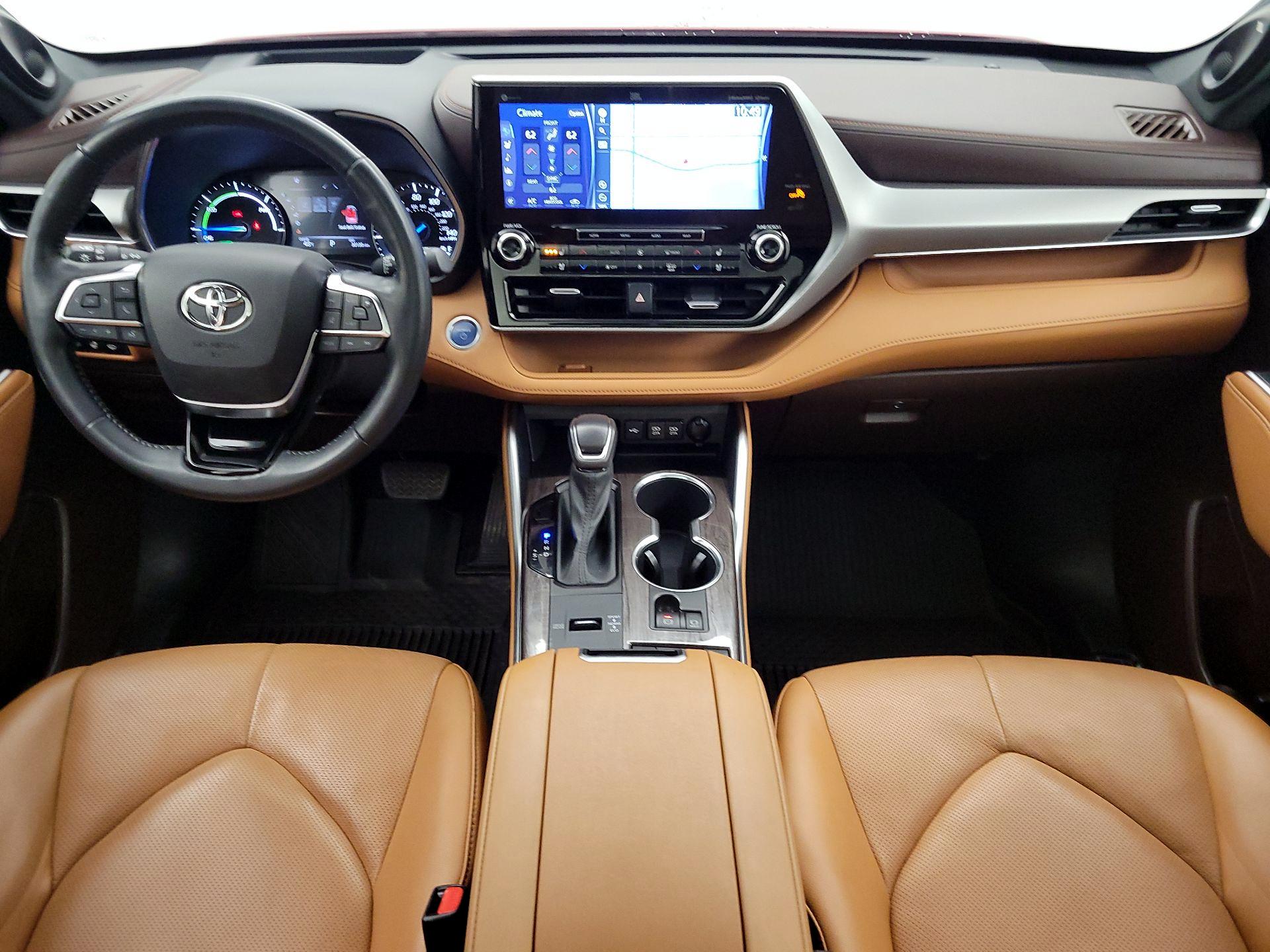 Thumbnail: 2021 Toyota Highlander - 9