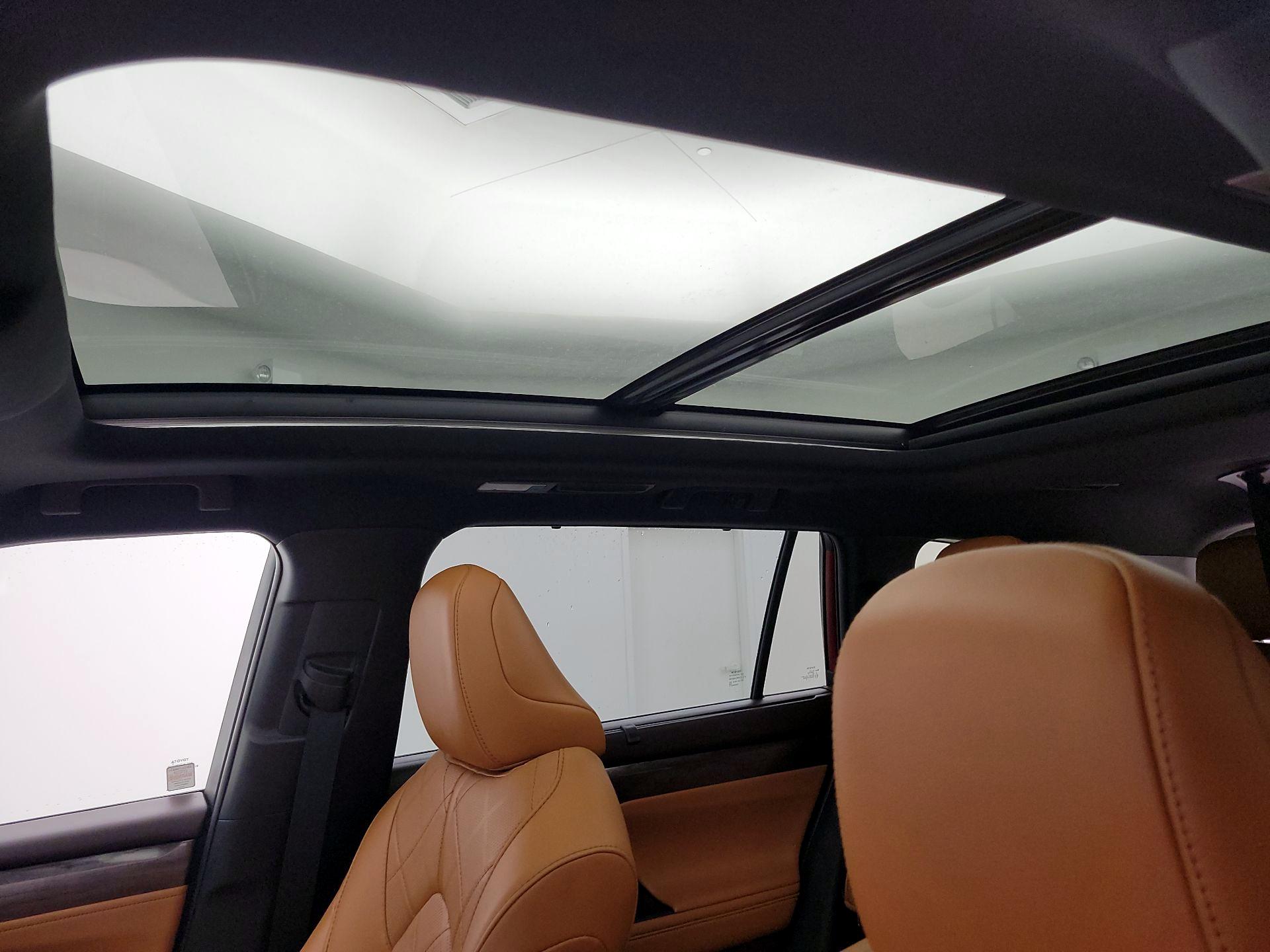 Thumbnail: 2021 Toyota Highlander - 20