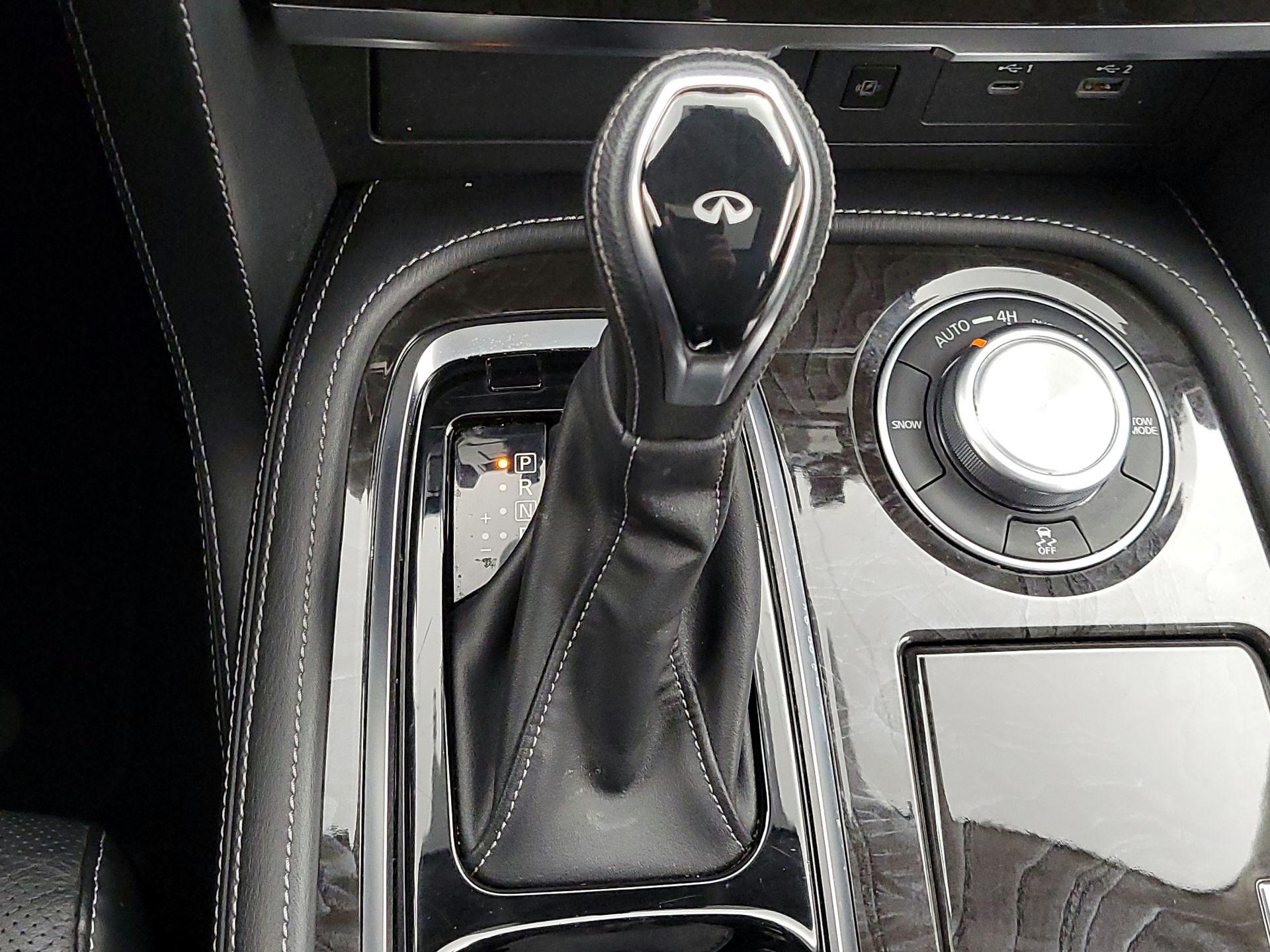 Thumbnail: 2024 INFINITI QX80 - 18