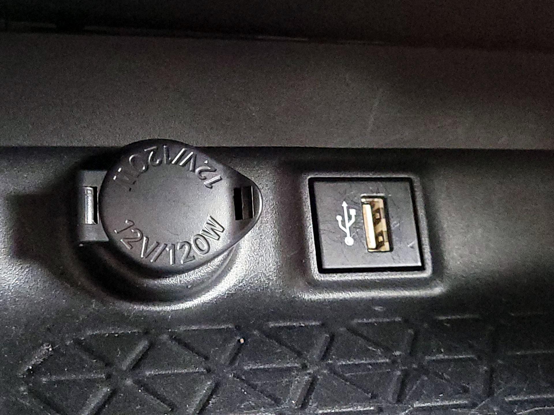 Thumbnail: 2024 Toyota RAV4 - 18