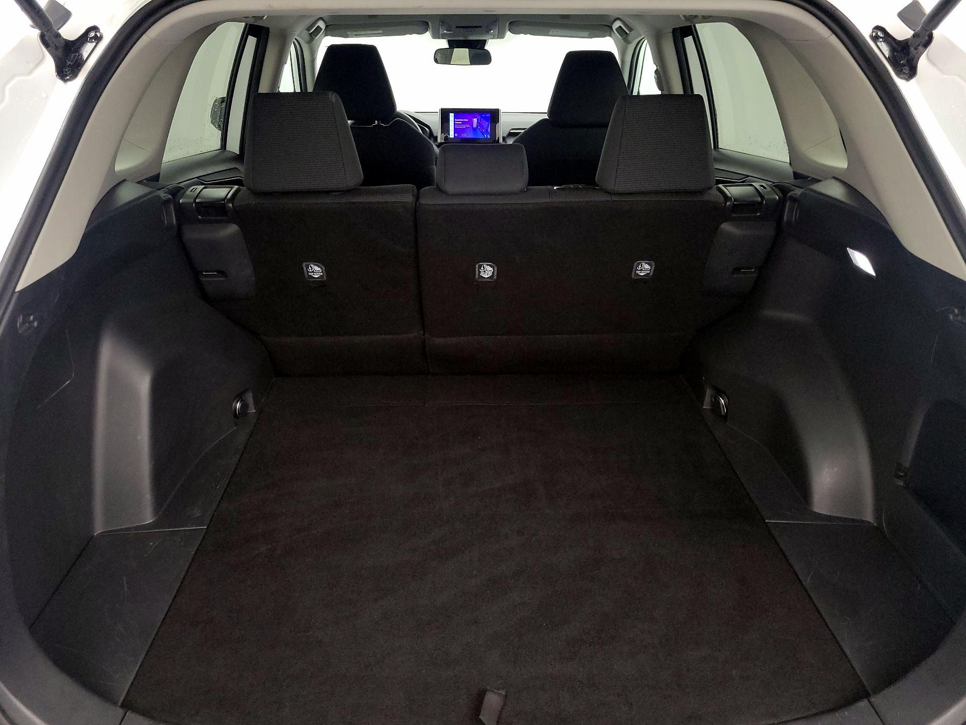 Thumbnail: 2024 Toyota RAV4 - 20