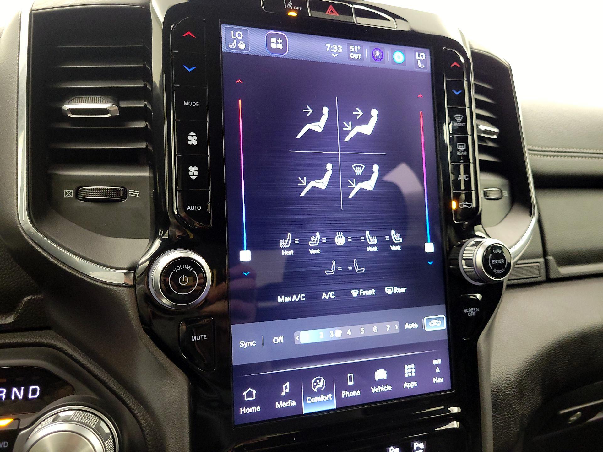 Thumbnail: 2025 RAM 1500 - 17