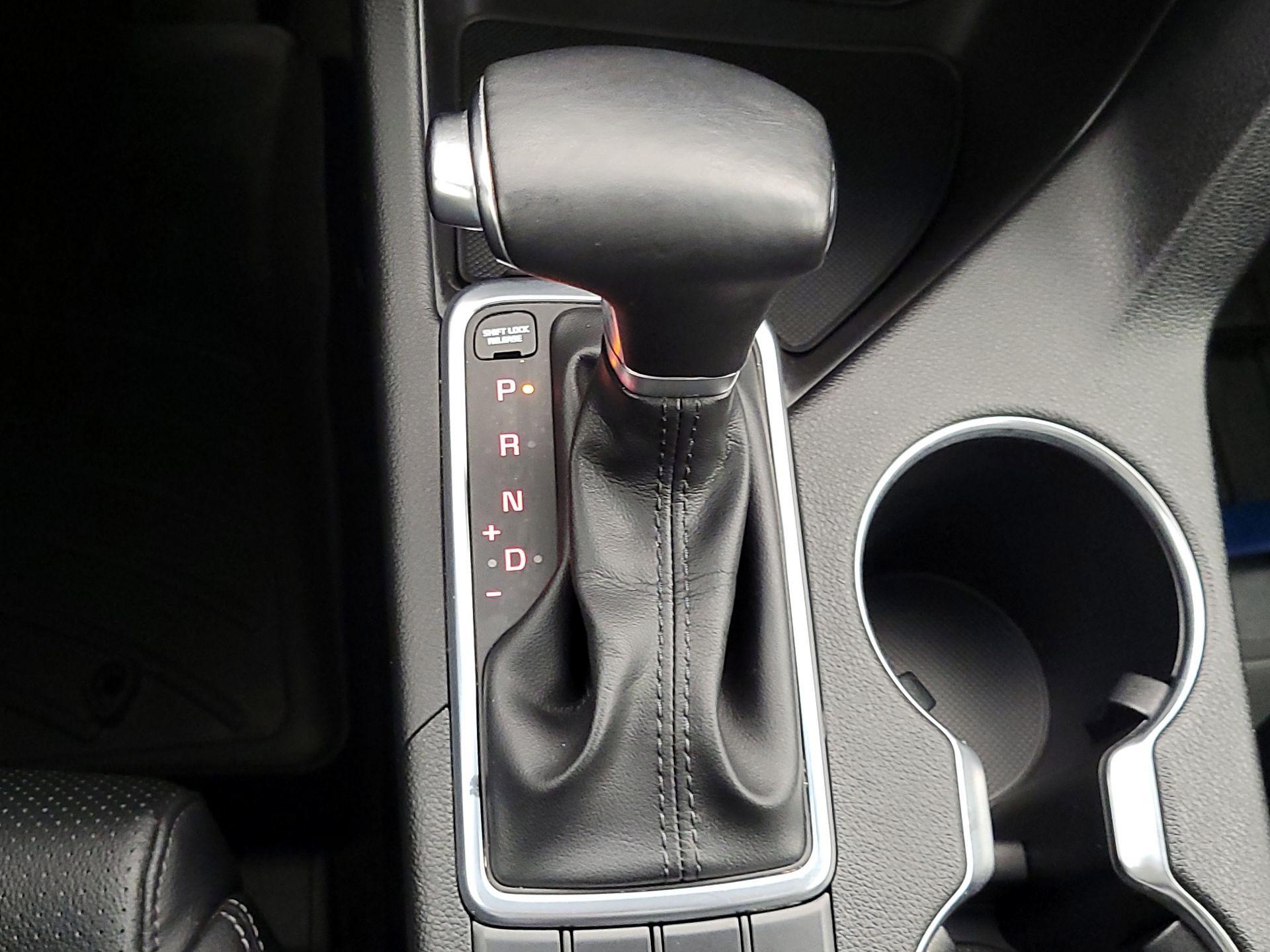 Thumbnail: 2022 Kia Sportage - 17