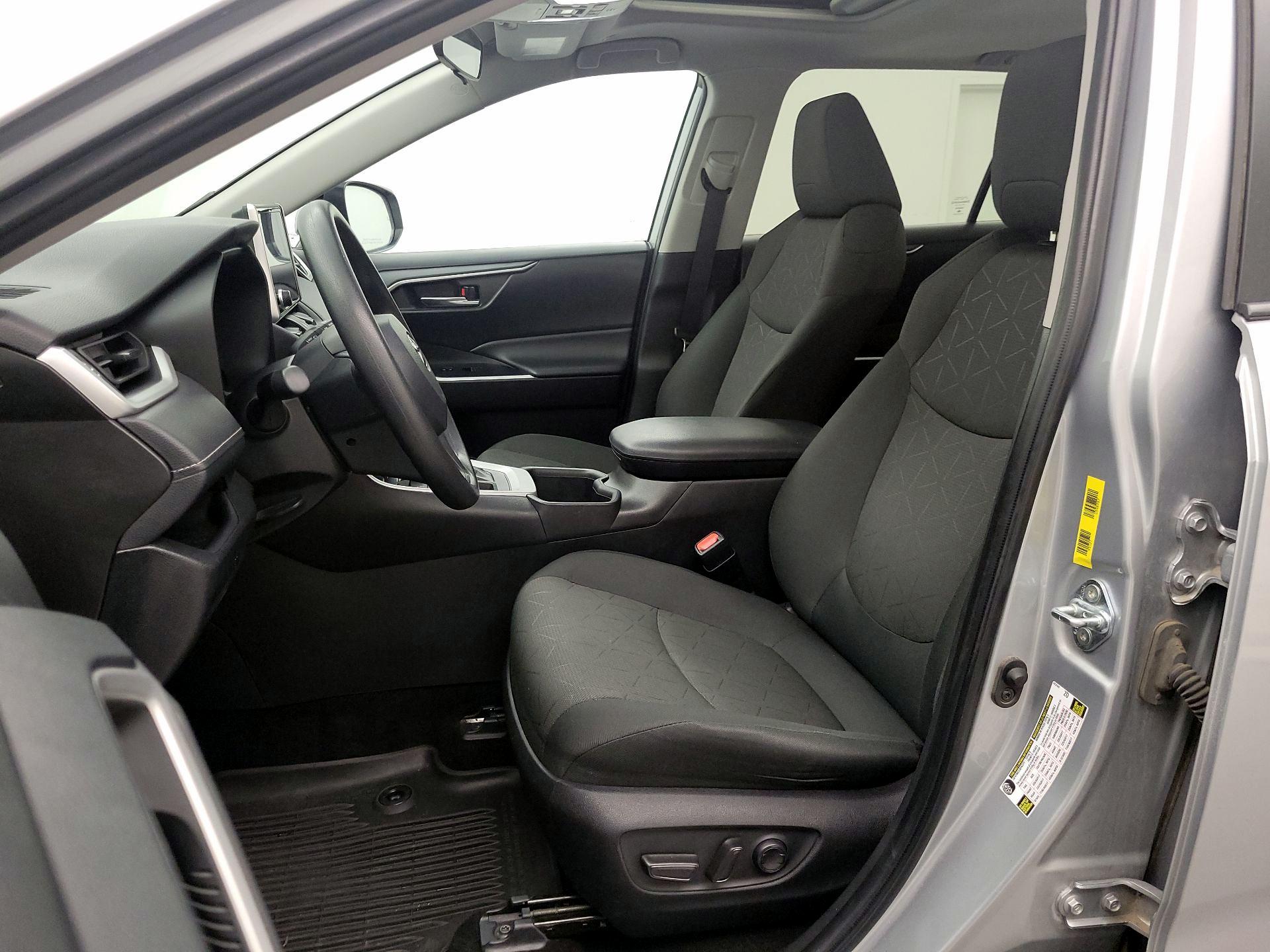 Thumbnail: 2024 Toyota RAV4 - 11