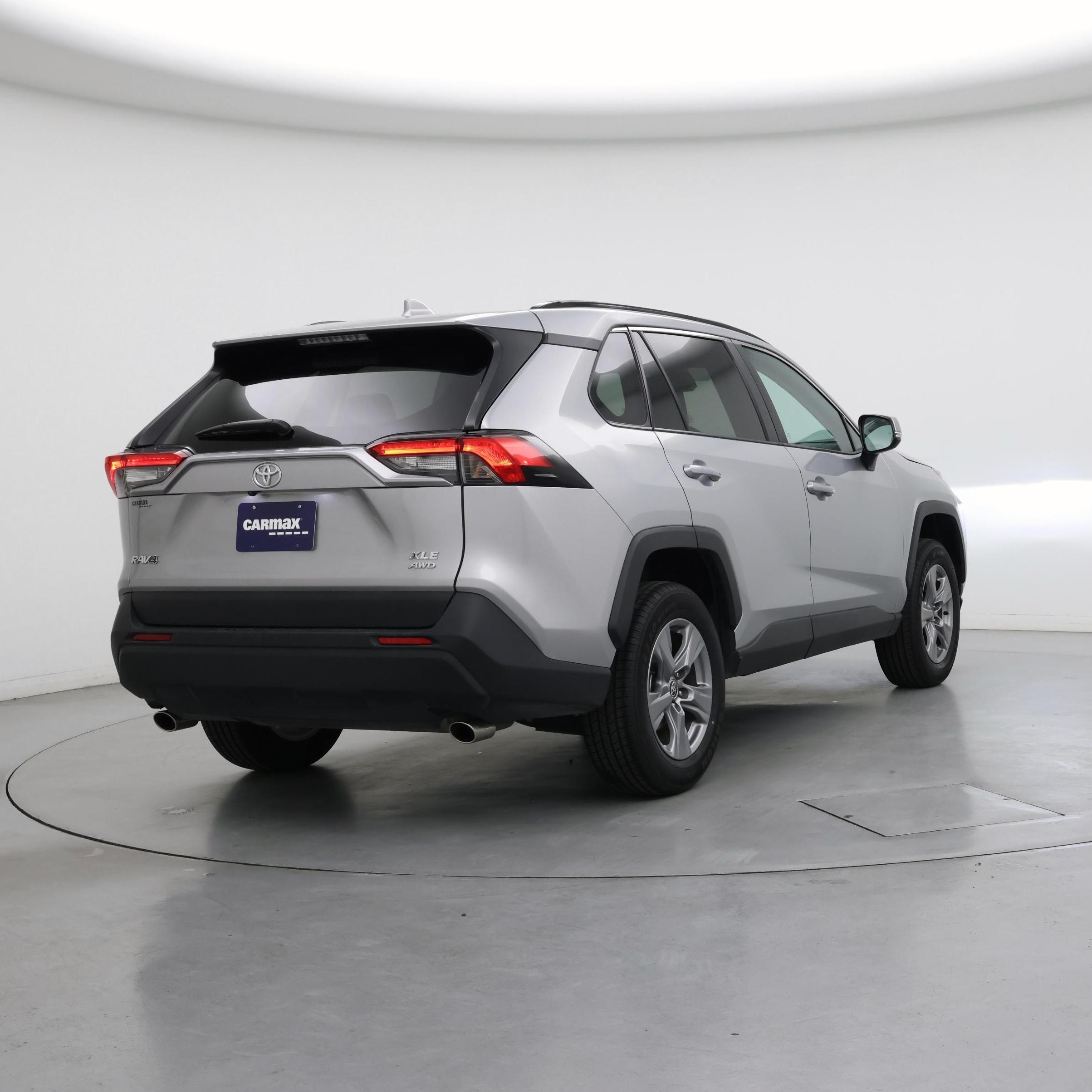 Thumbnail: 2024 Toyota RAV4 - 8