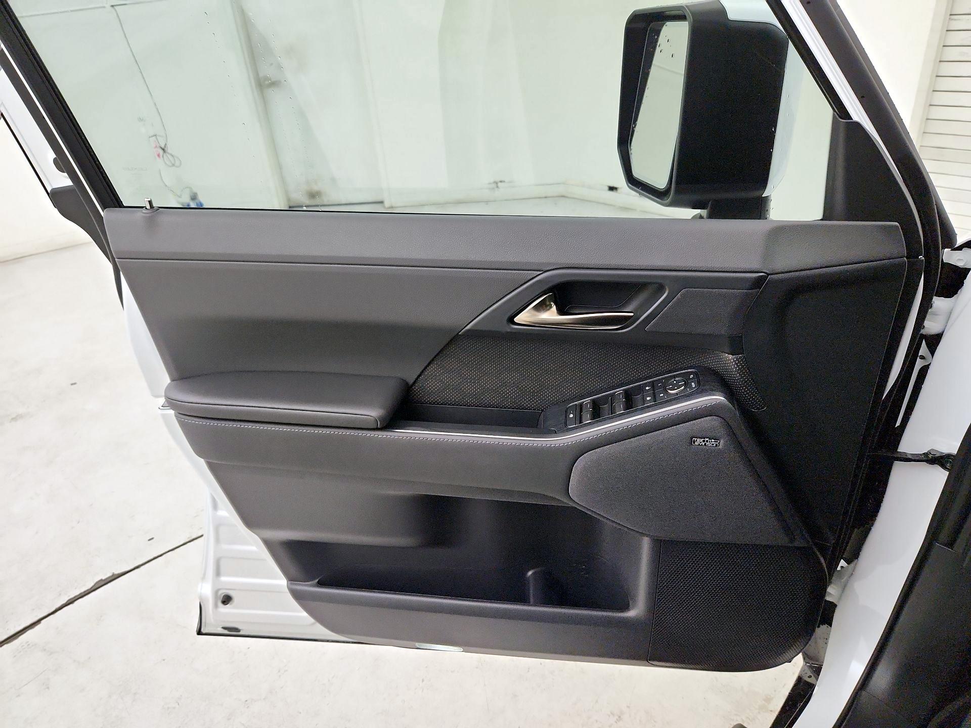 Thumbnail: 2025 Lexus GX - 12